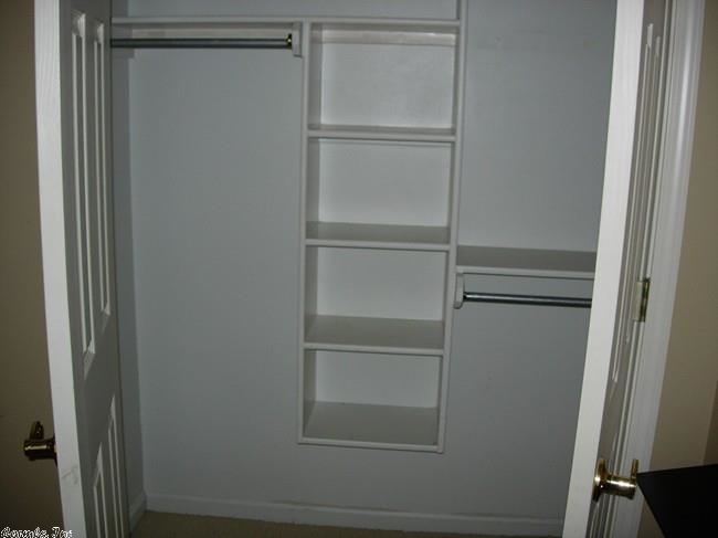 CHENAL VALLEY CHENAL CIRCLE - Residential