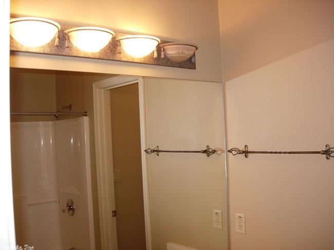 CHENAL VALLEY CHENAL CIRCLE - Residential