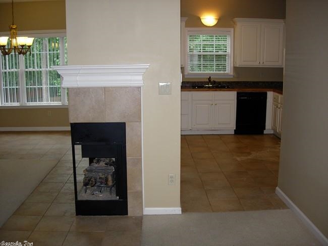 CHENAL VALLEY CHENAL CIRCLE - Residential