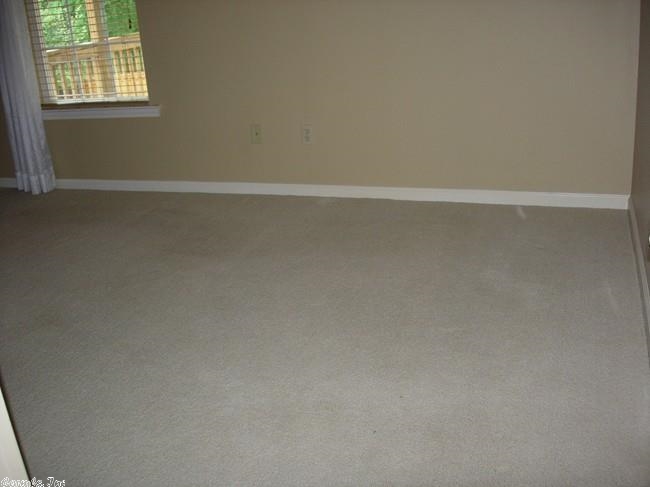 CHENAL VALLEY CHENAL CIRCLE - Residential