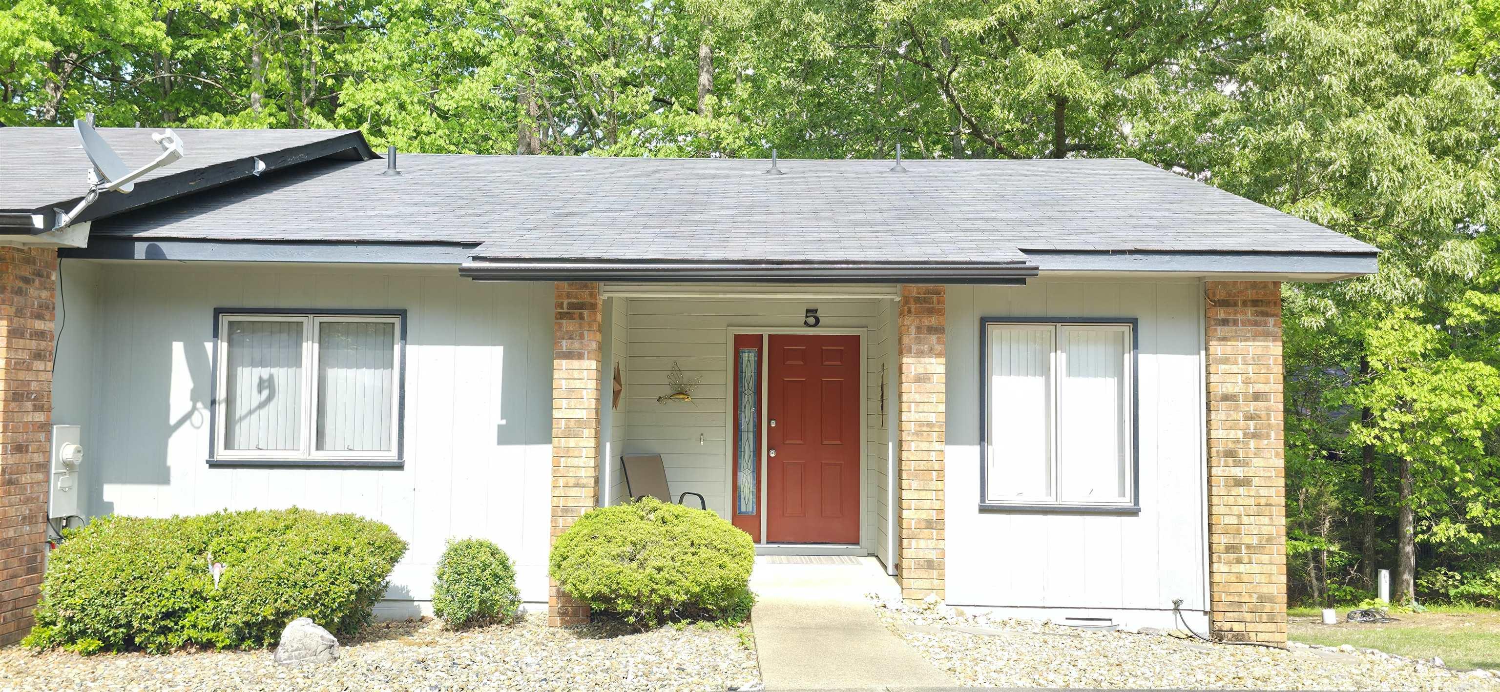 CORTEZ COURTS - Residential