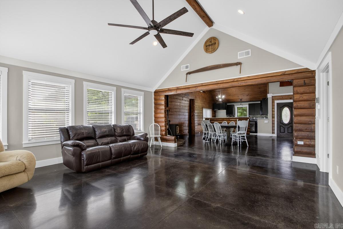 MEADOWLAKE - Residential