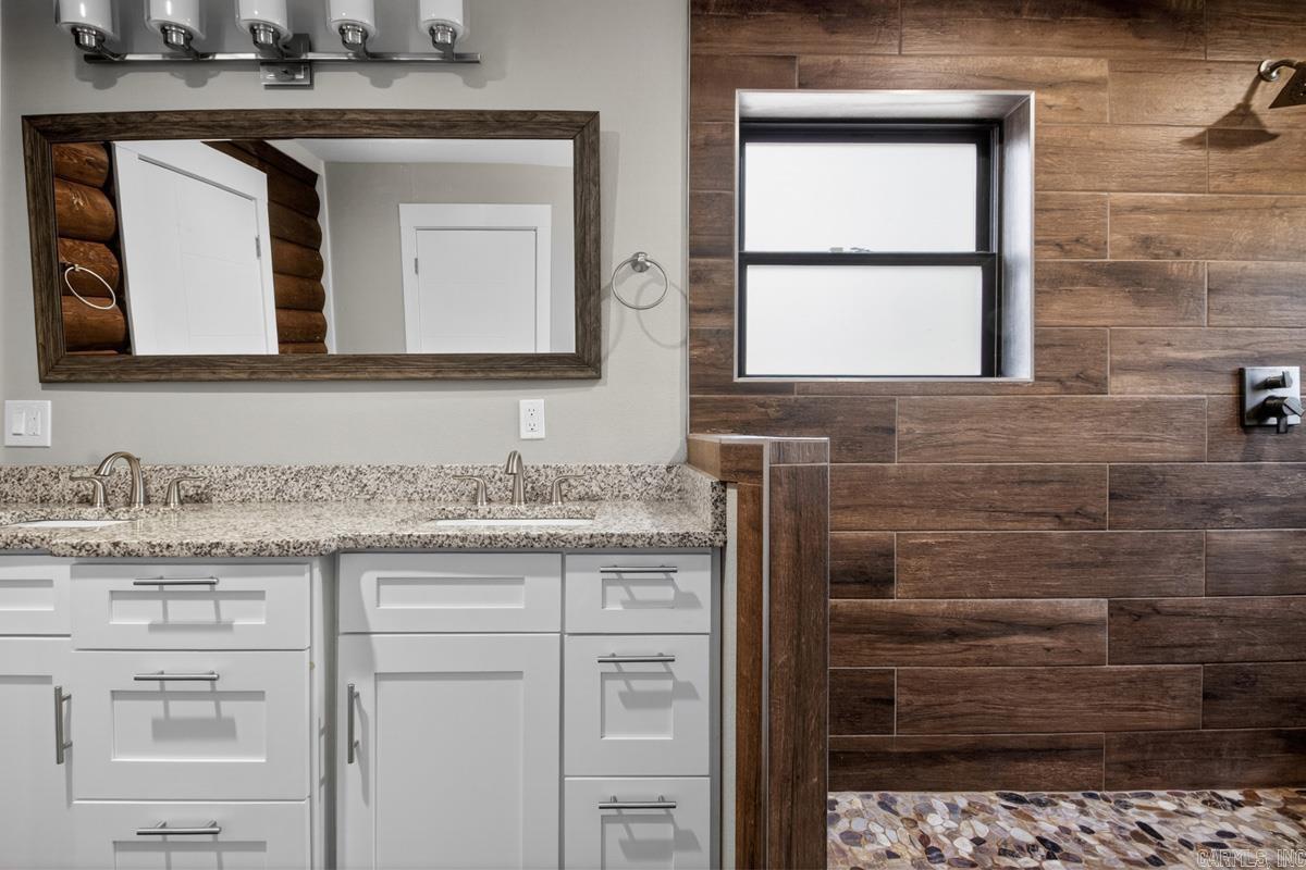 MEADOWLAKE - Residential