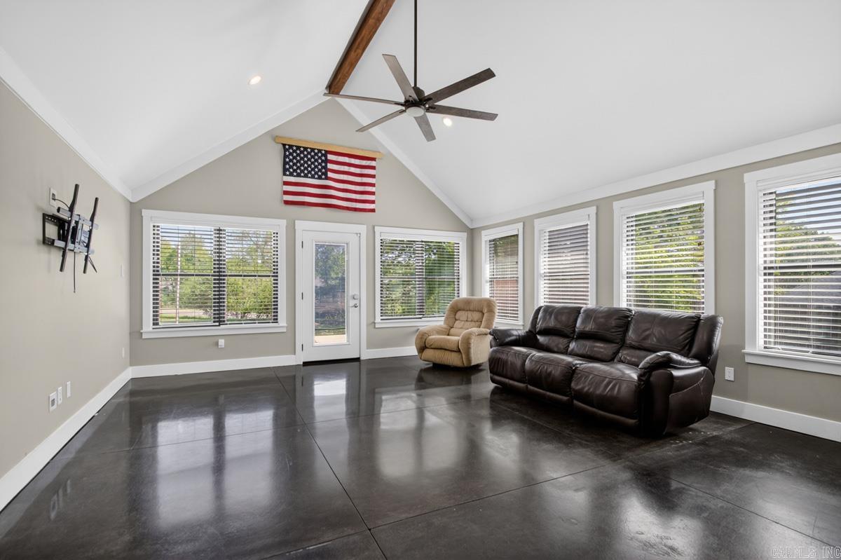 MEADOWLAKE - Residential