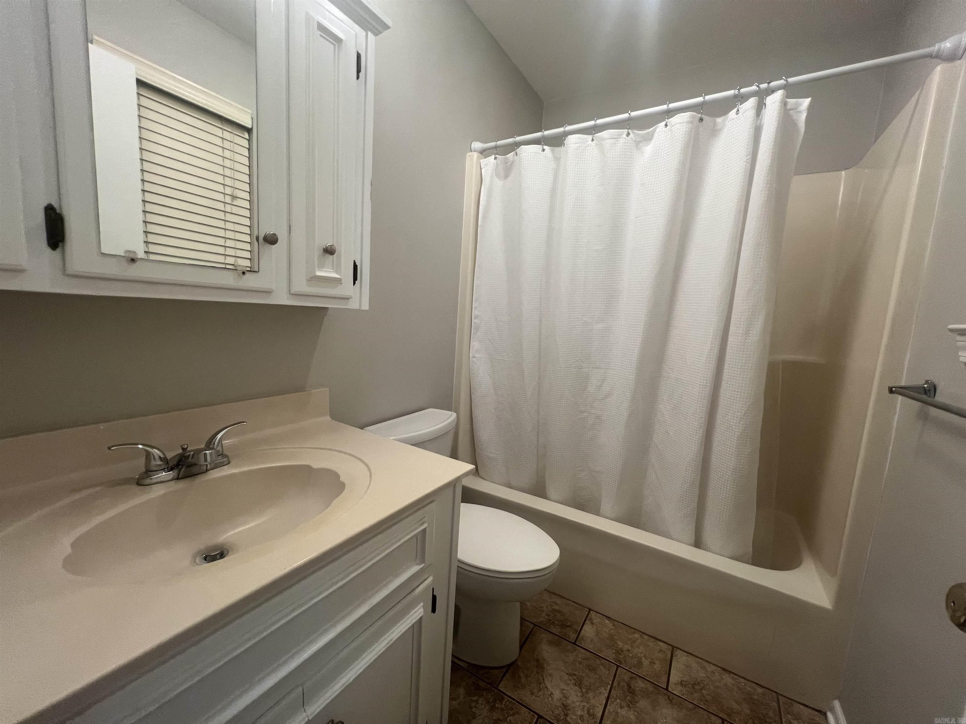 IRISH SPRING ESTATES - Residential