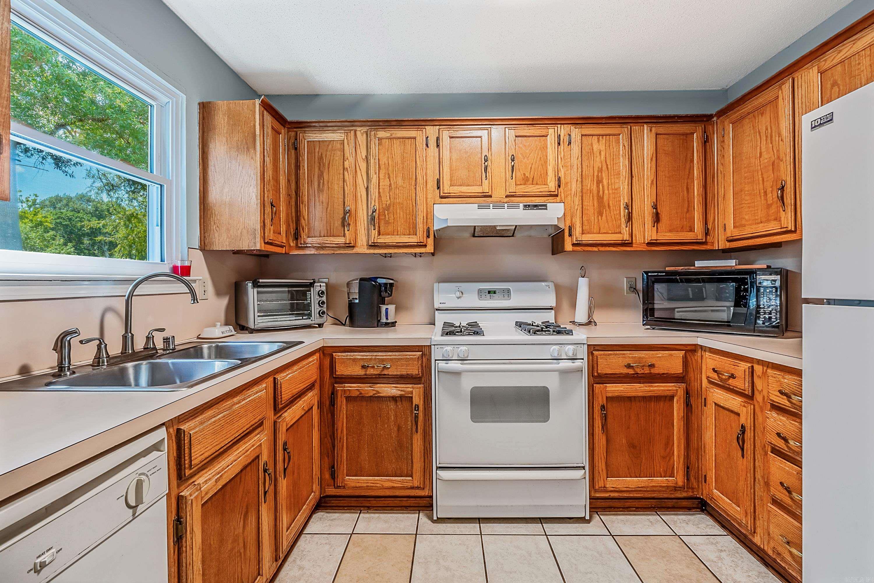 CARYWOOD - Residential