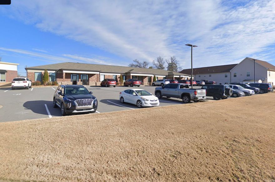 Office Building in the heart of Bryant. Spaces are fully occupied for great lease income. Call for more details.