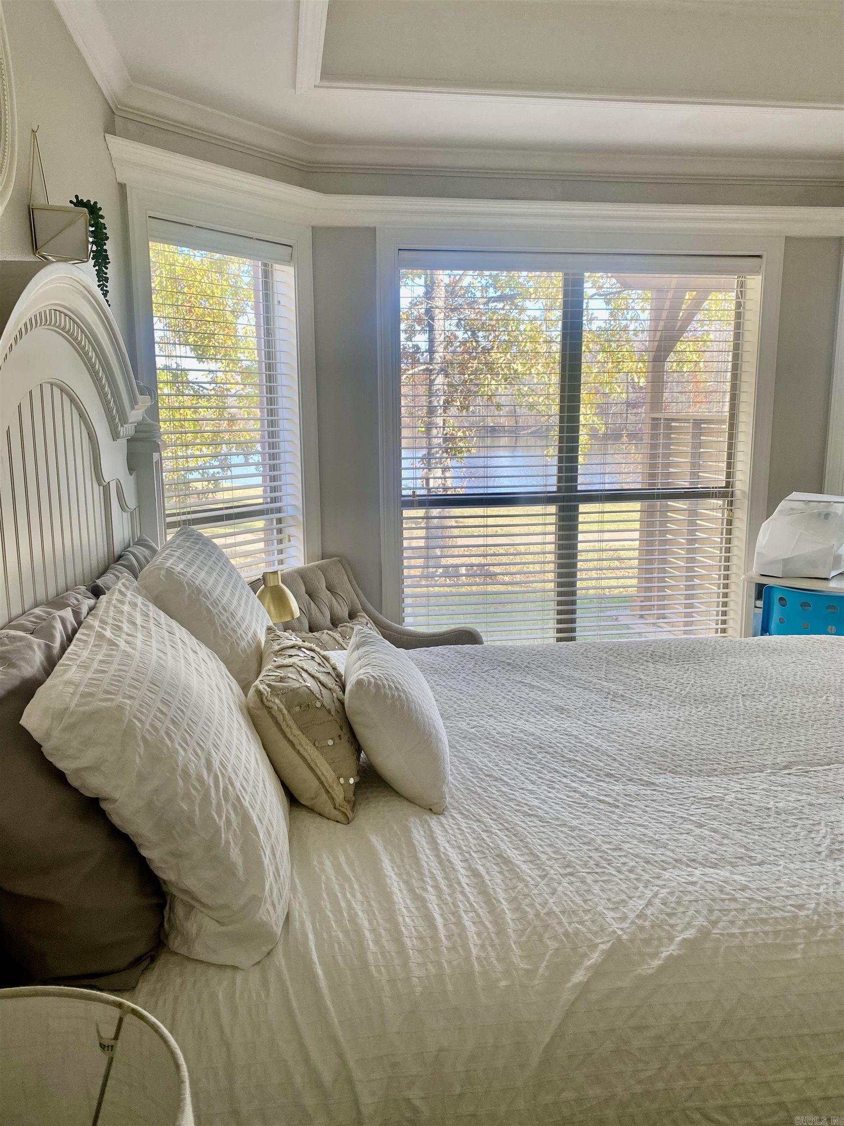 COUNTRY CLUB OF ARK THE - Residential