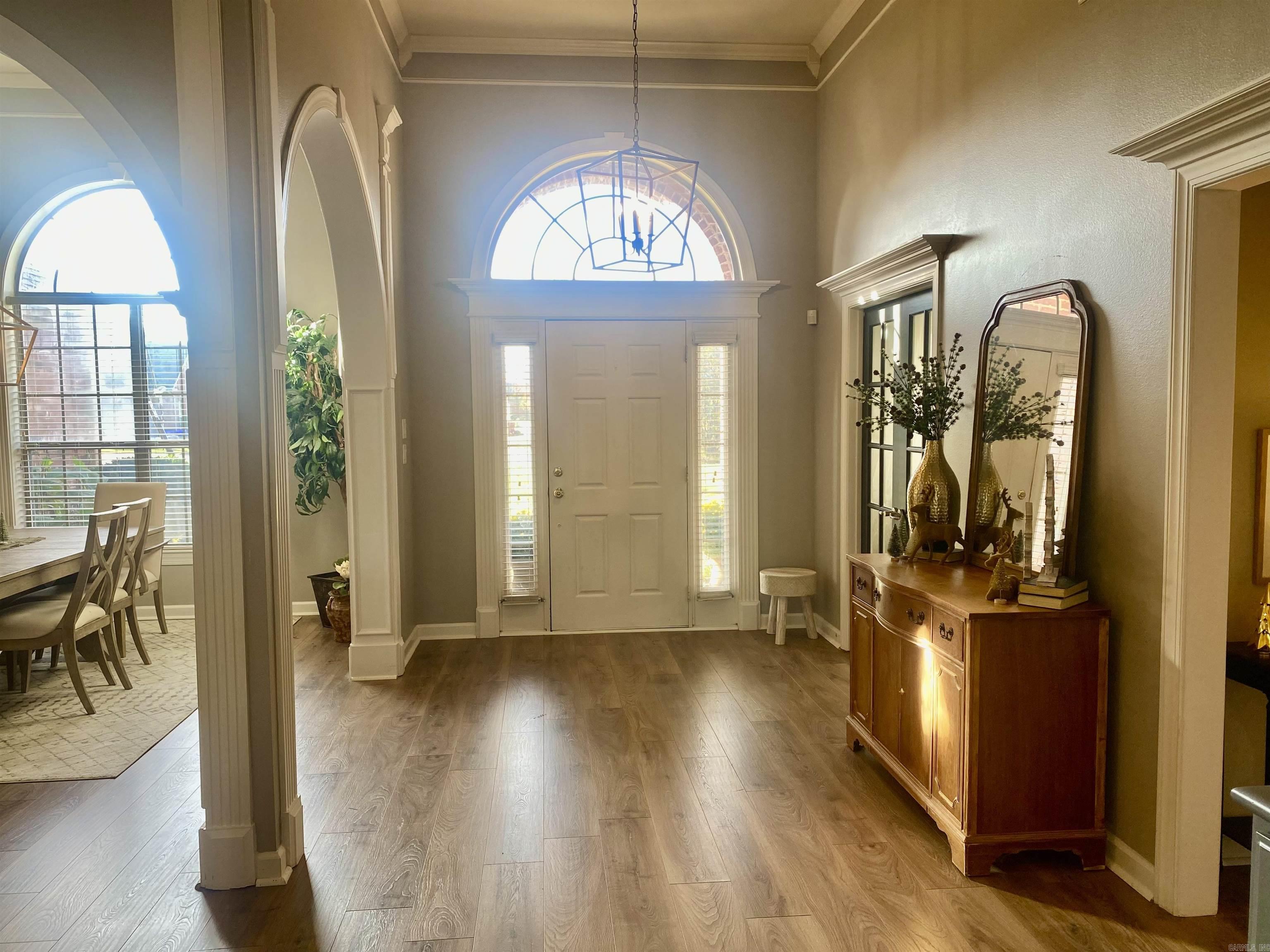 COUNTRY CLUB OF ARK THE - Residential