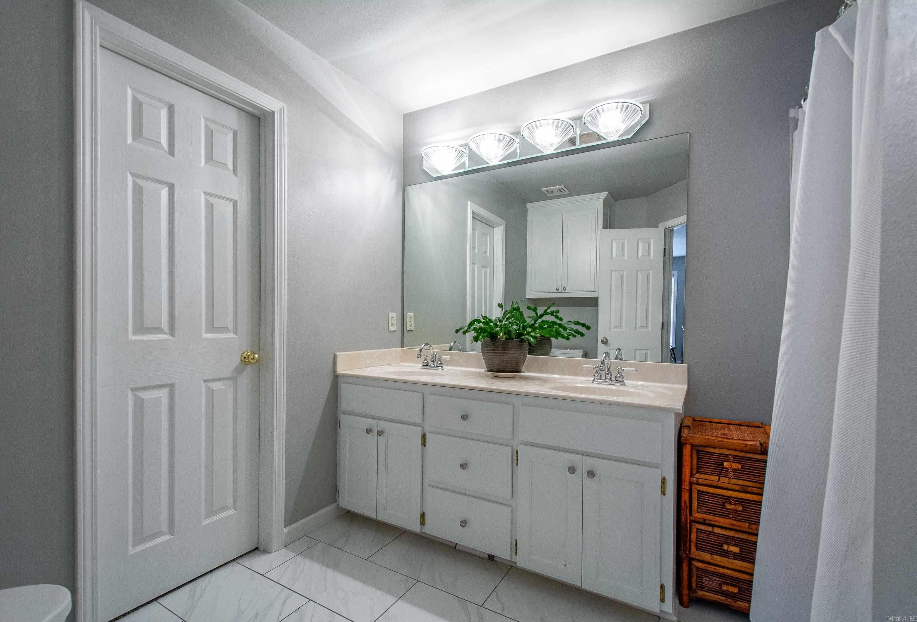 HARTFORD HILLS - Residential