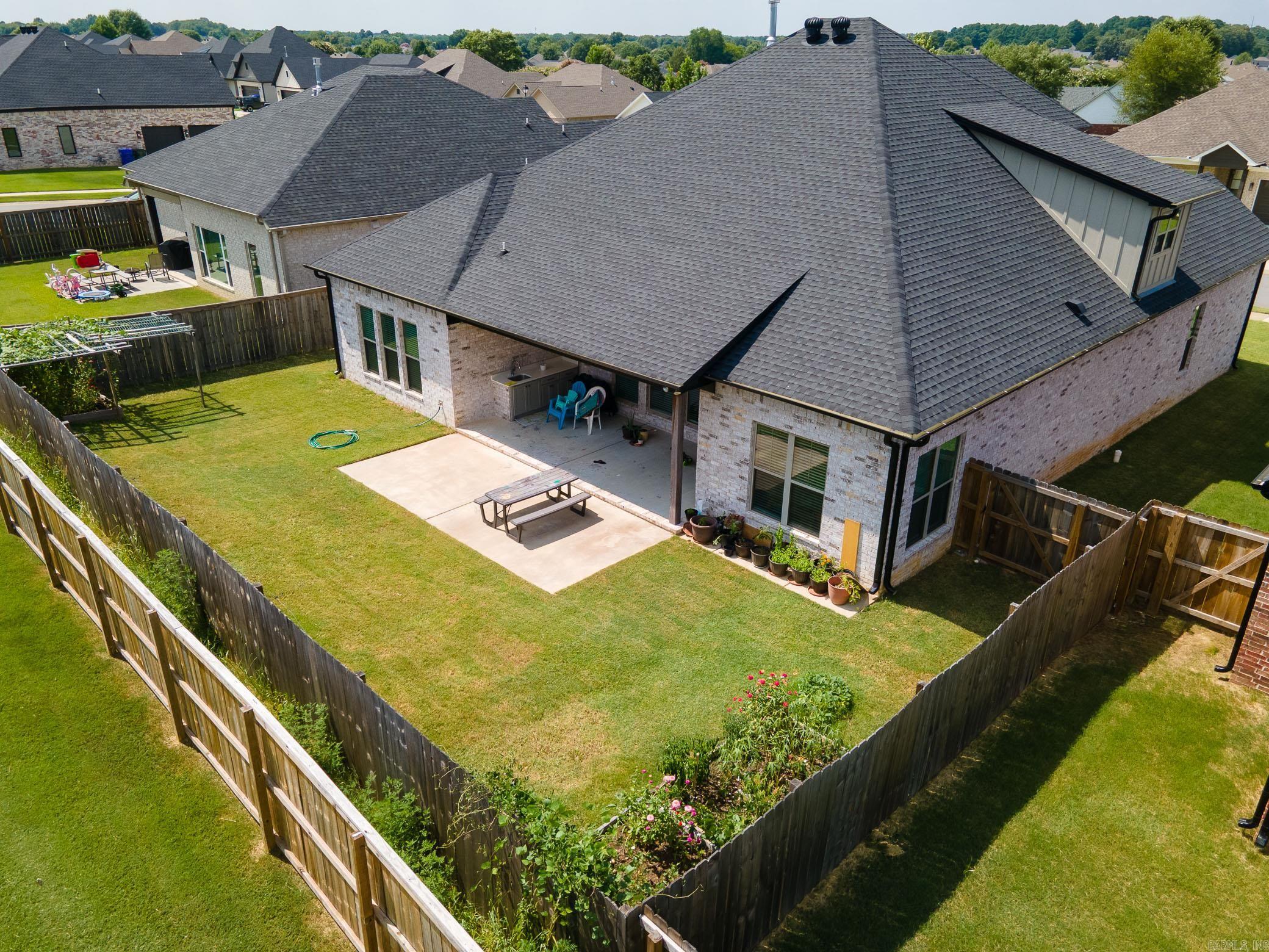 ROBYNMAR - Residential