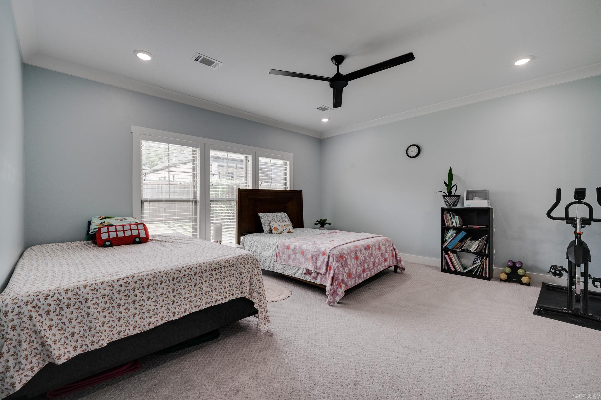 ROBYNMAR - Residential