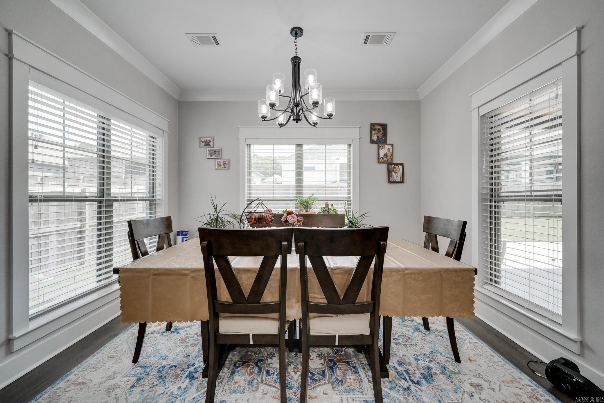 ROBYNMAR - Residential