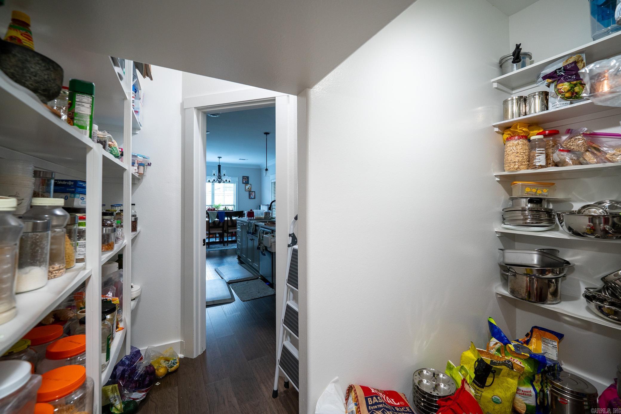 ROBYNMAR - Residential