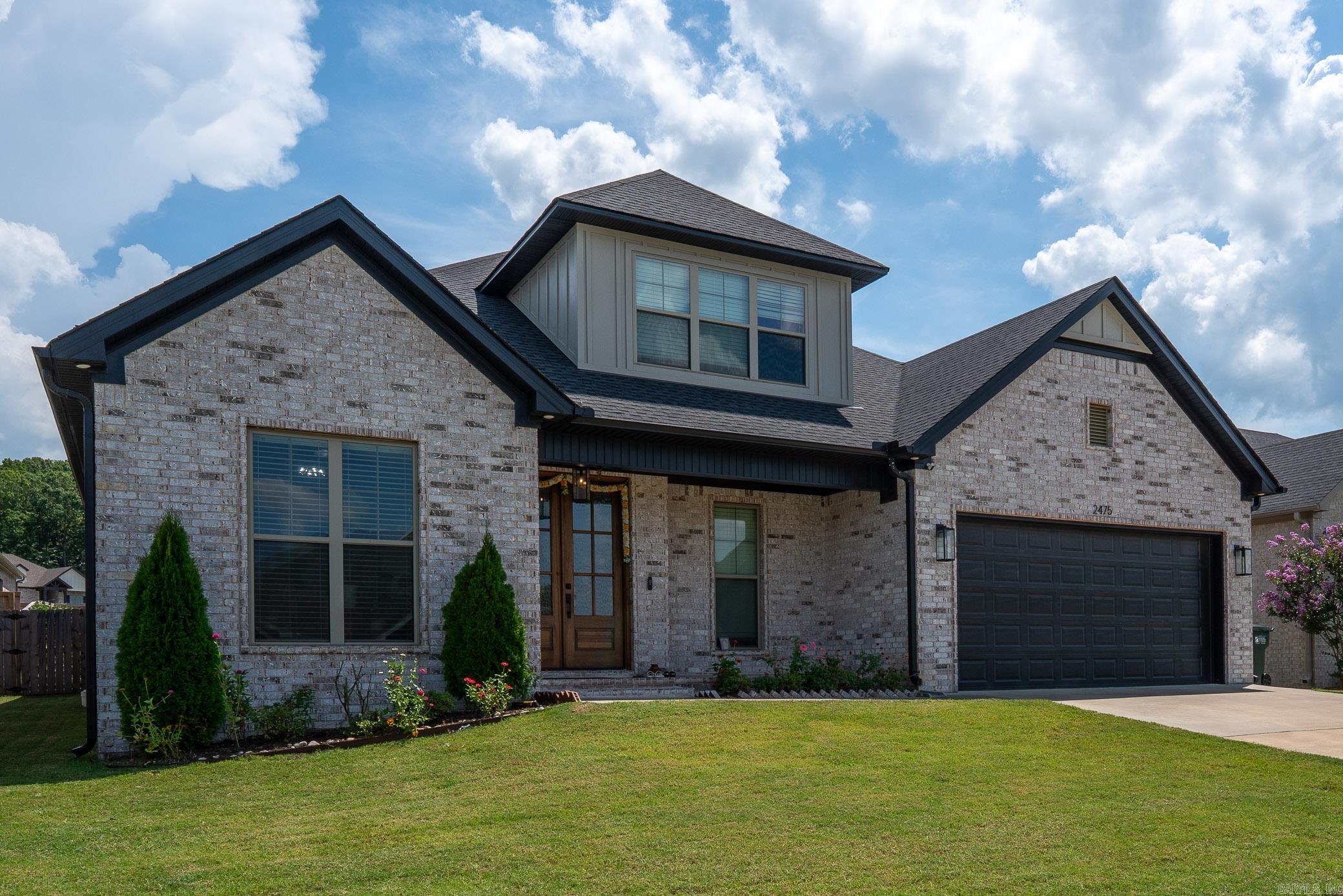 ROBYNMAR - Residential