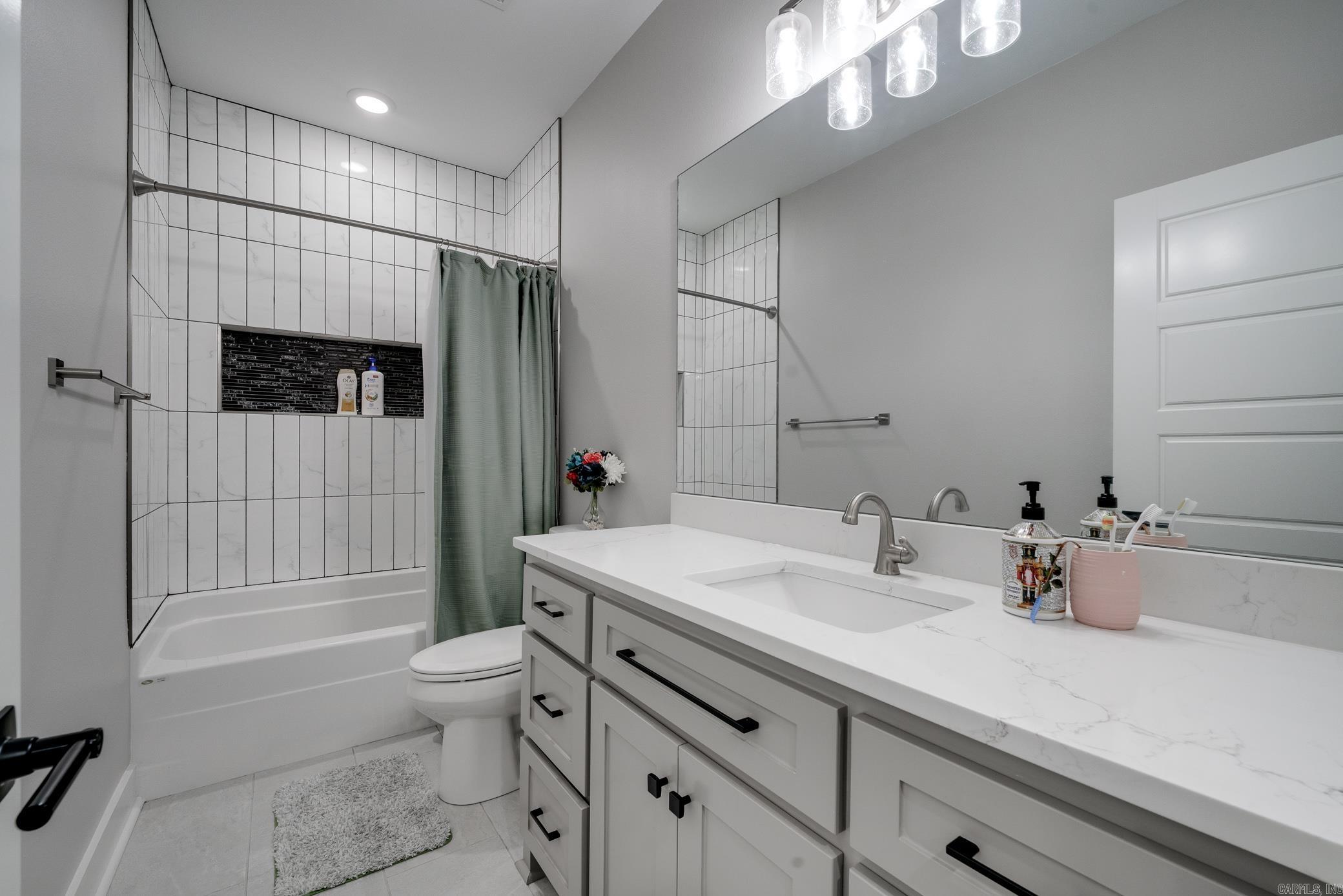 ROBYNMAR - Residential