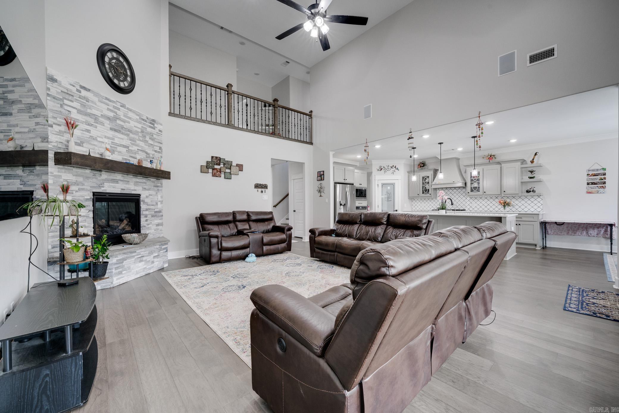 ROBYNMAR - Residential