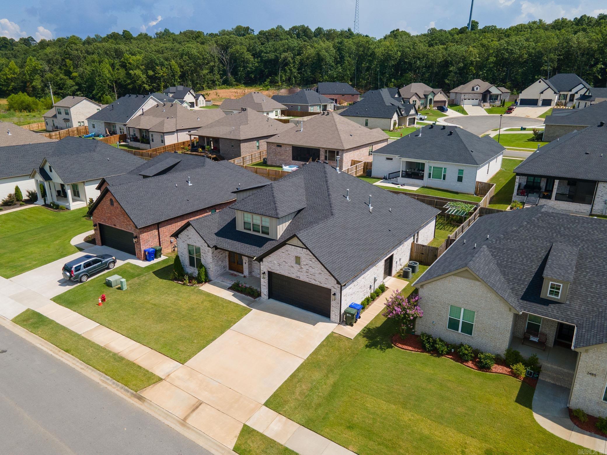 ROBYNMAR - Residential