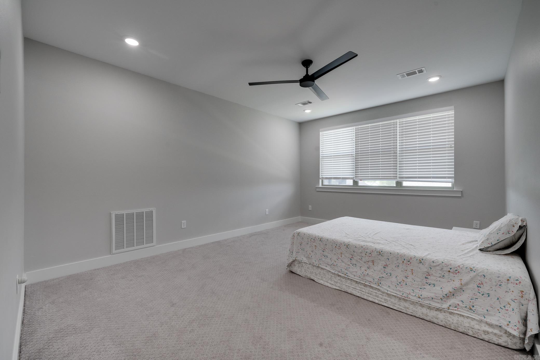 ROBYNMAR - Residential