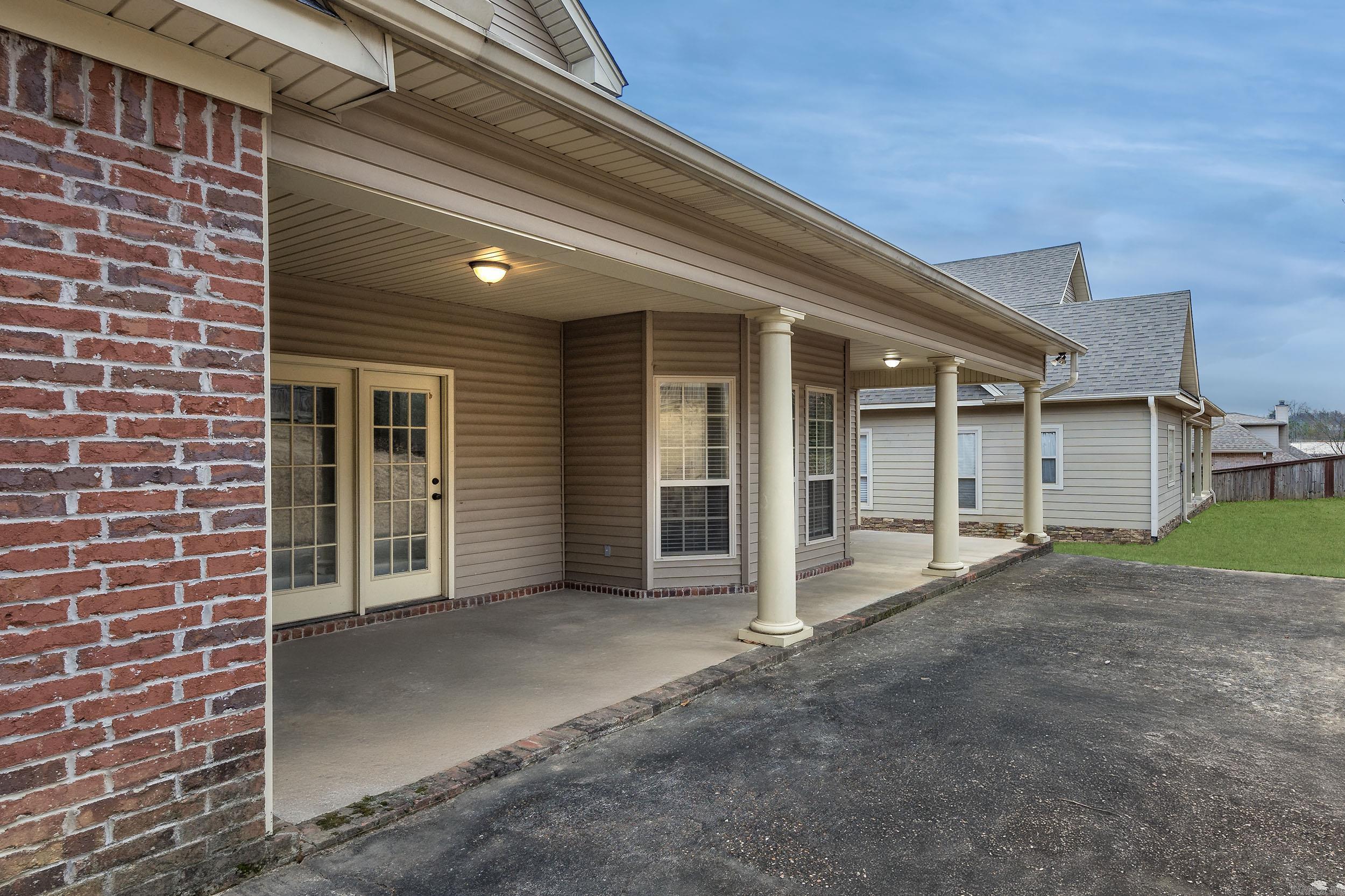 THE VILLAGES OF WELLINGTON - Residential