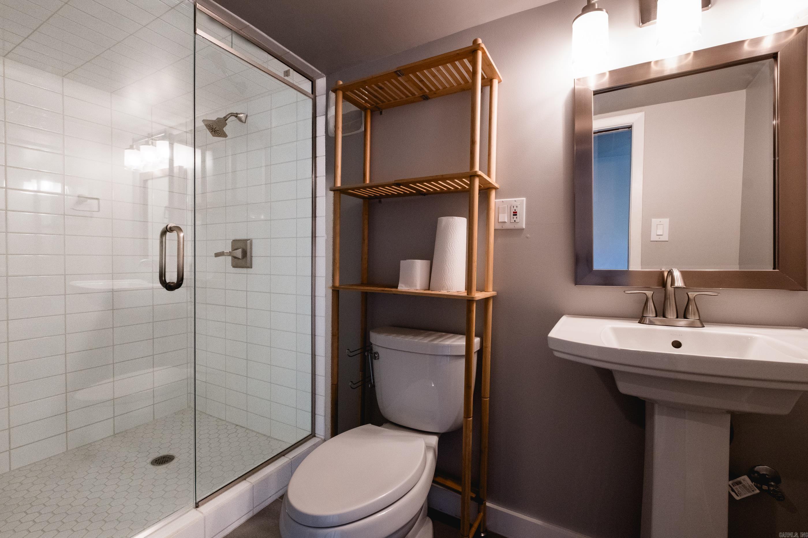 KINGWOOD PLACE - Residential