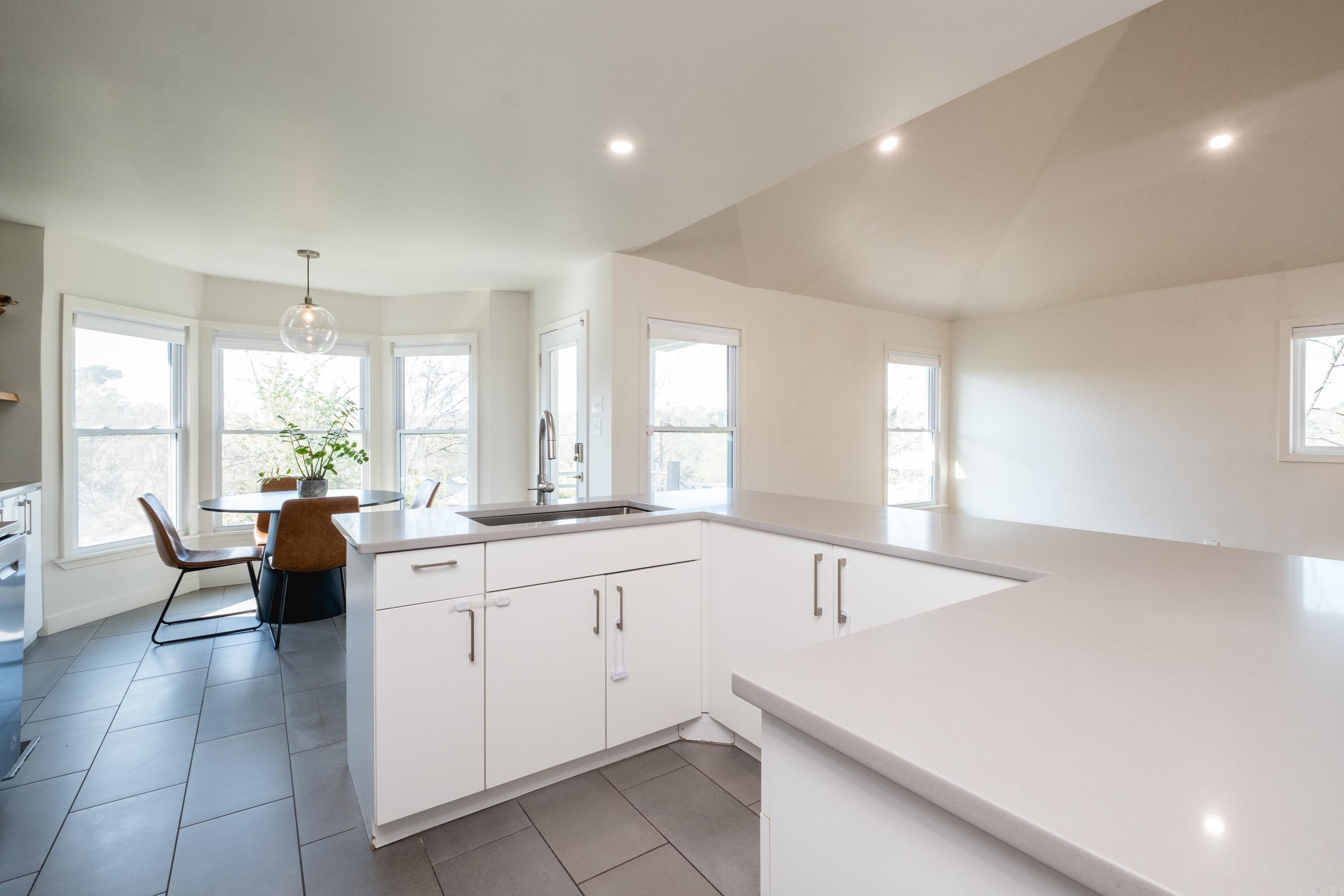 KINGWOOD PLACE - Residential