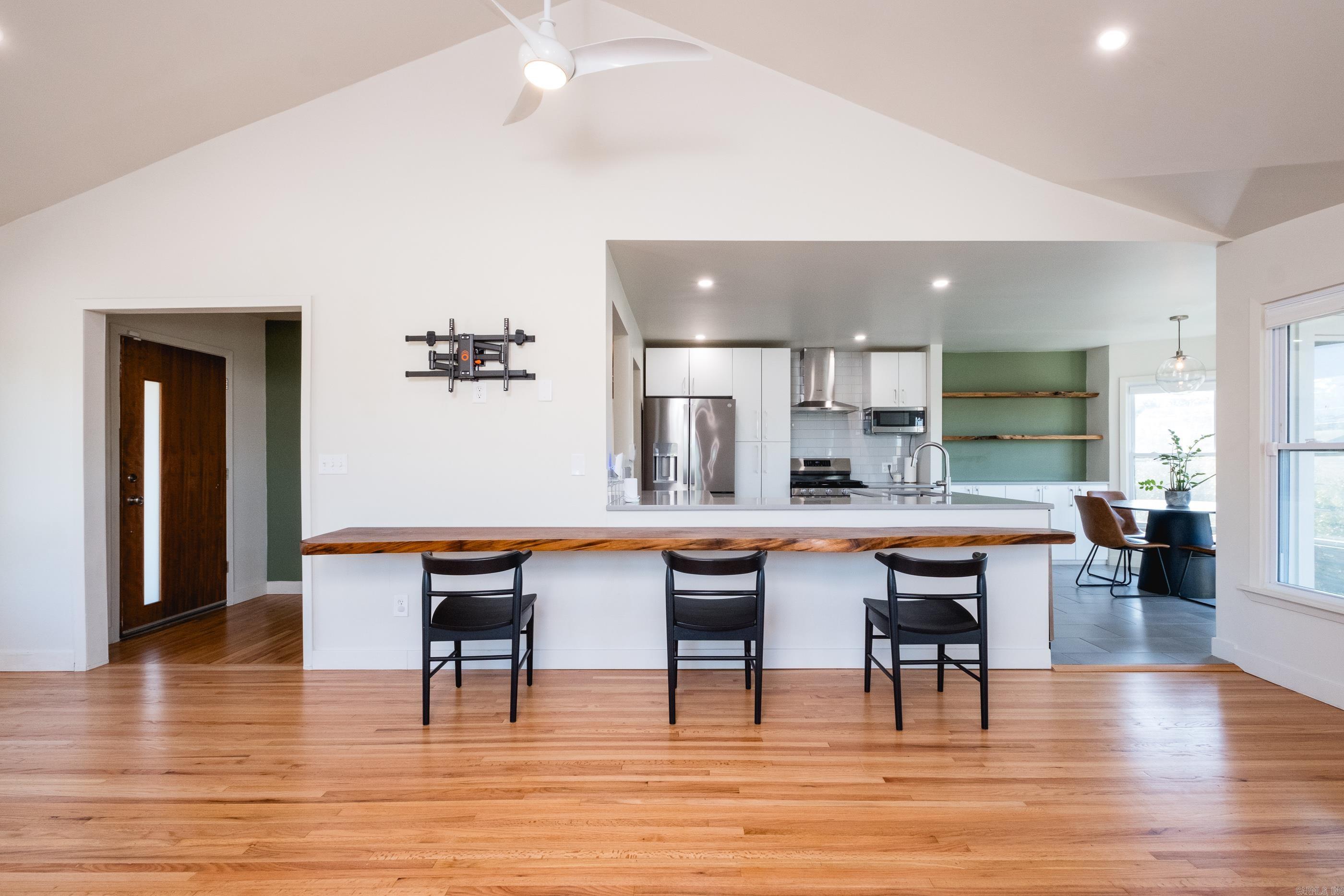 KINGWOOD PLACE - Residential