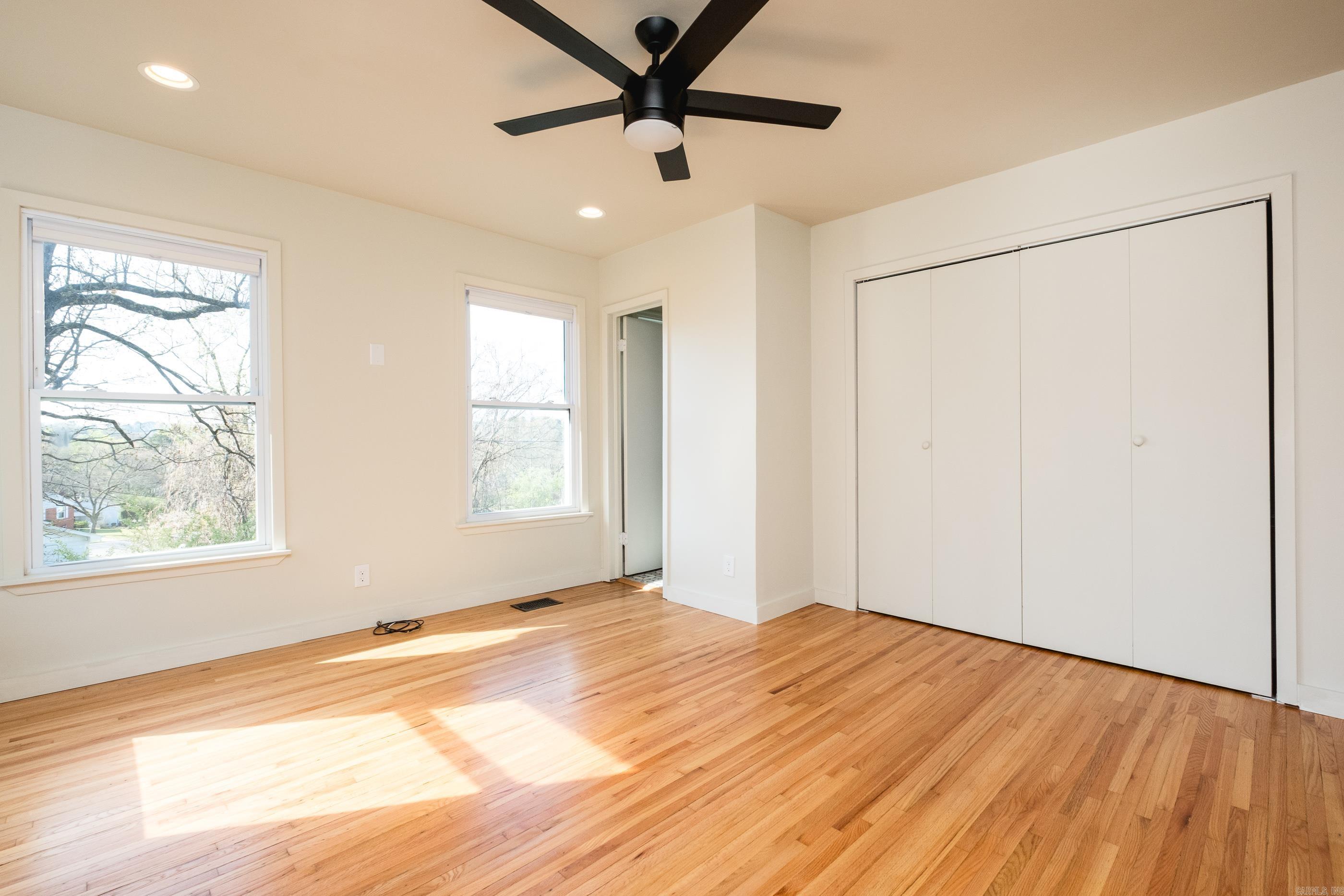 KINGWOOD PLACE - Residential