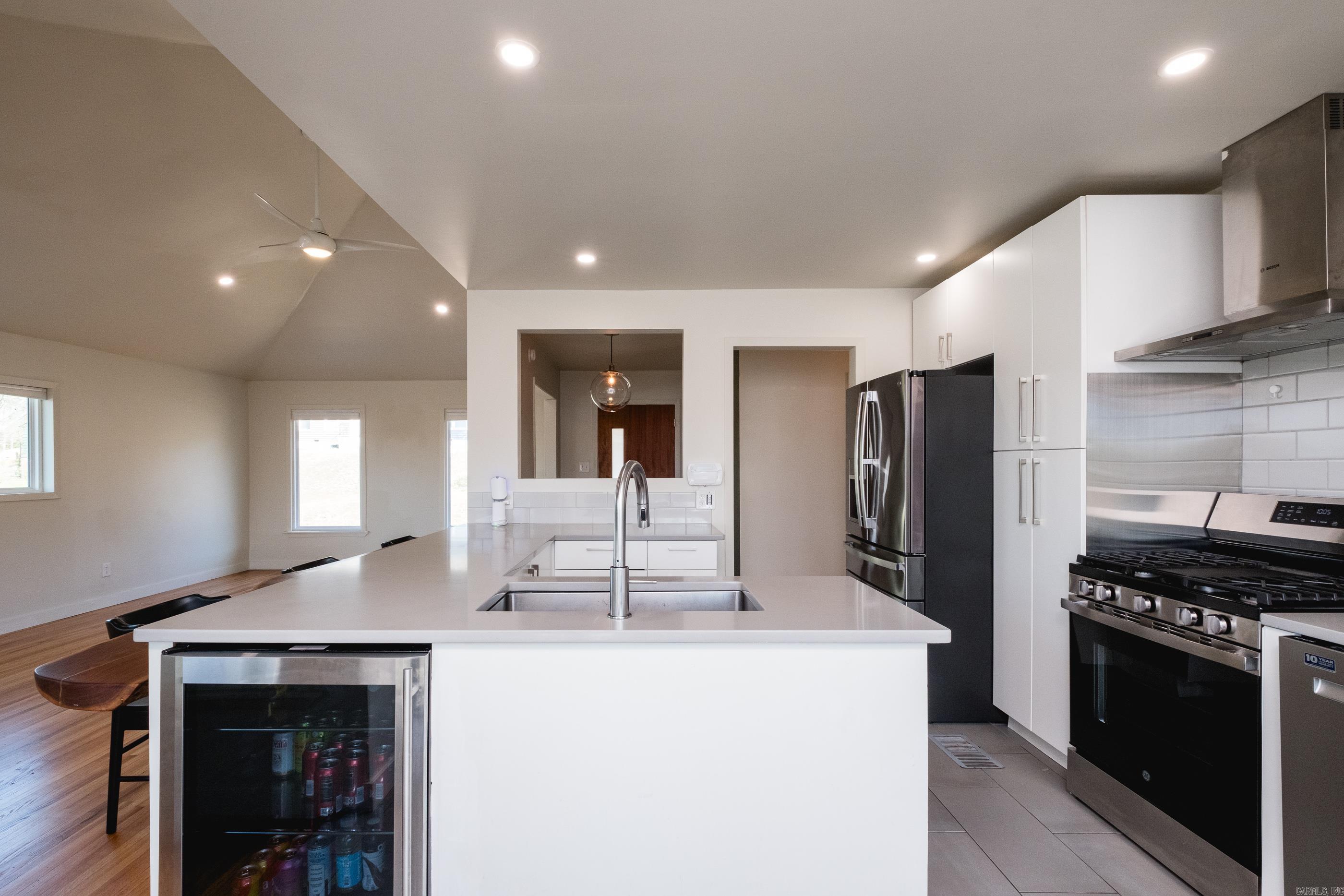 KINGWOOD PLACE - Residential