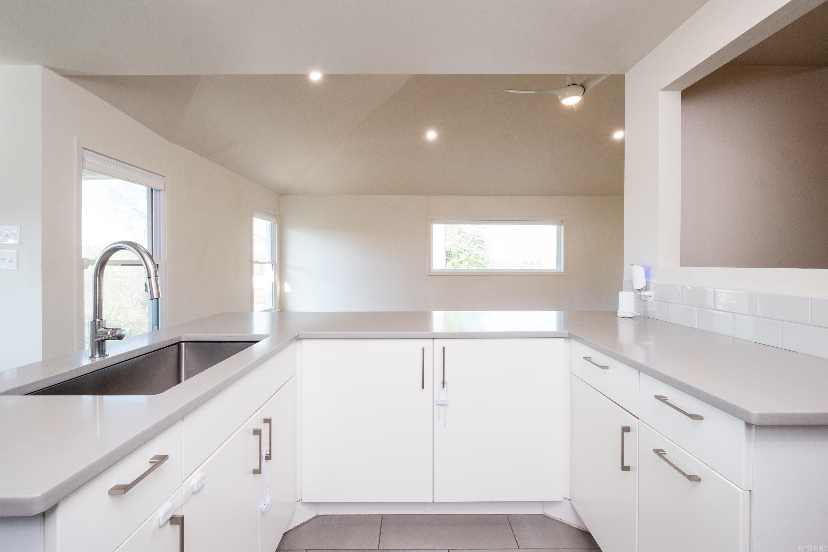 KINGWOOD PLACE - Residential