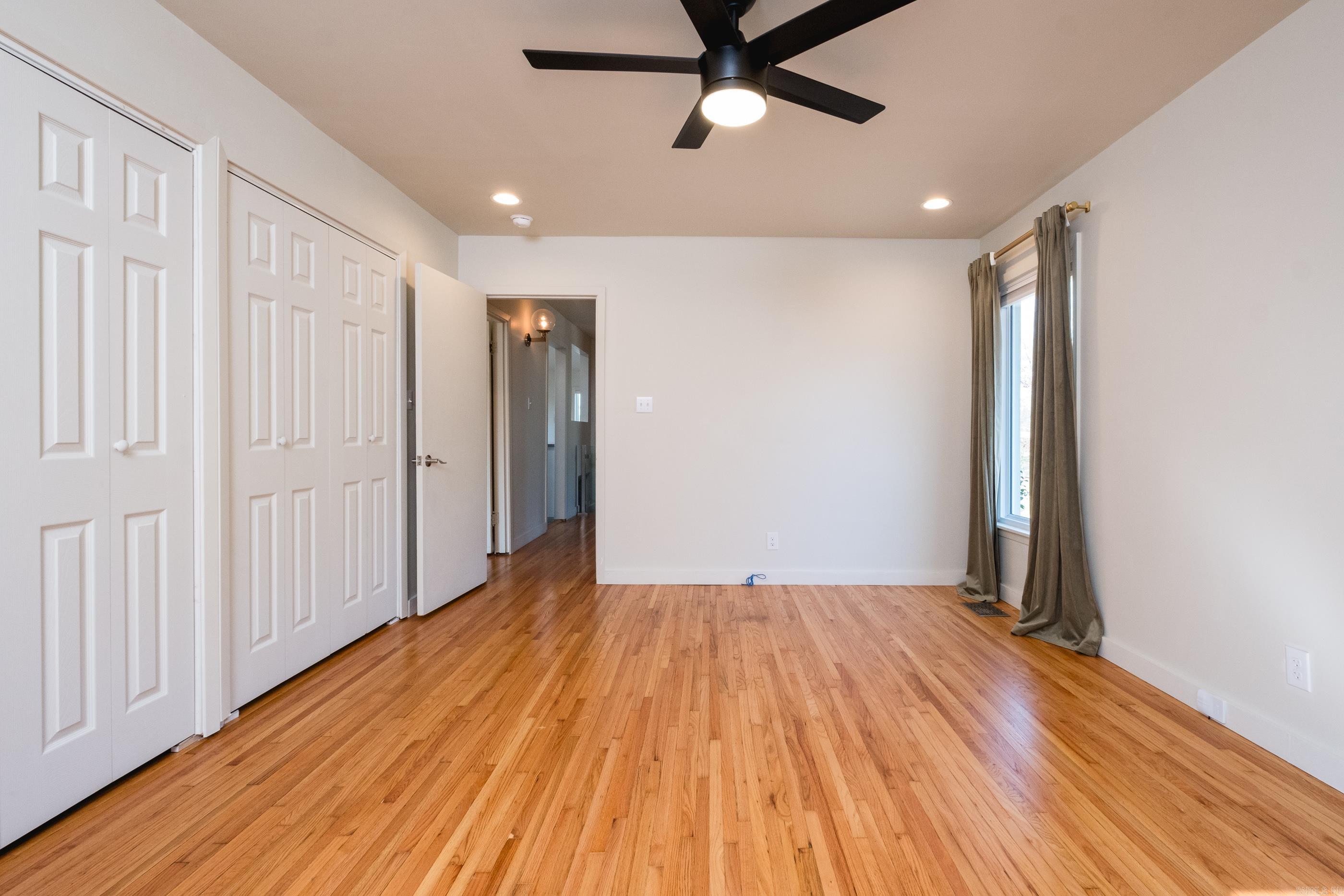 KINGWOOD PLACE - Residential