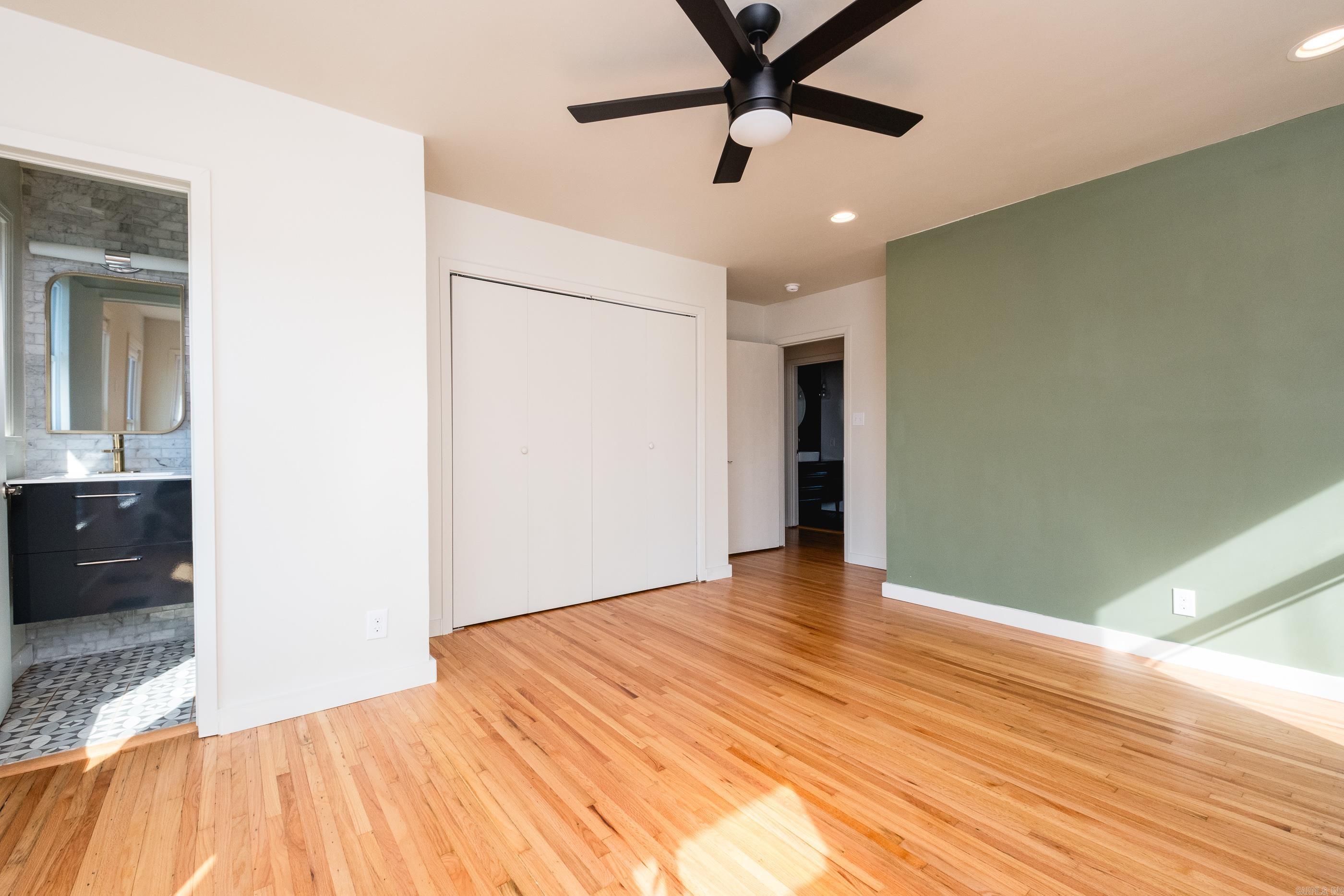 KINGWOOD PLACE - Residential