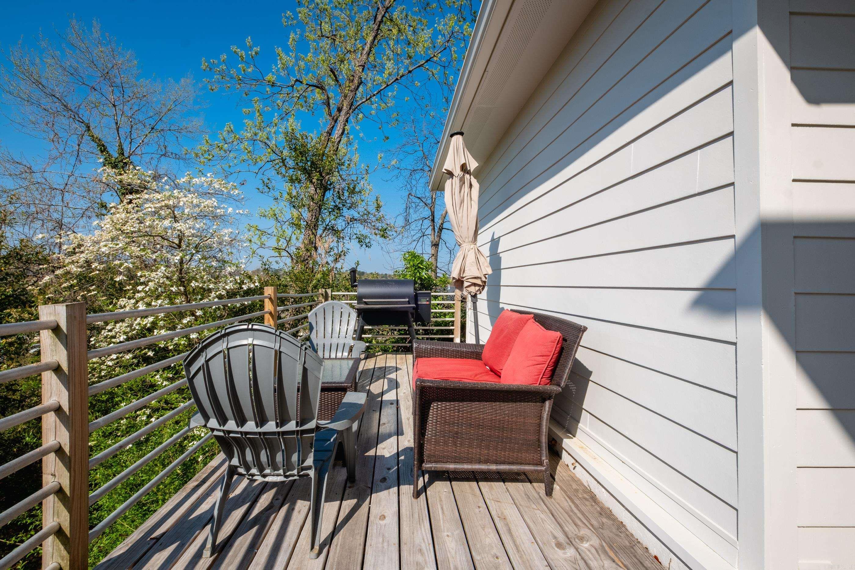 KINGWOOD PLACE - Residential