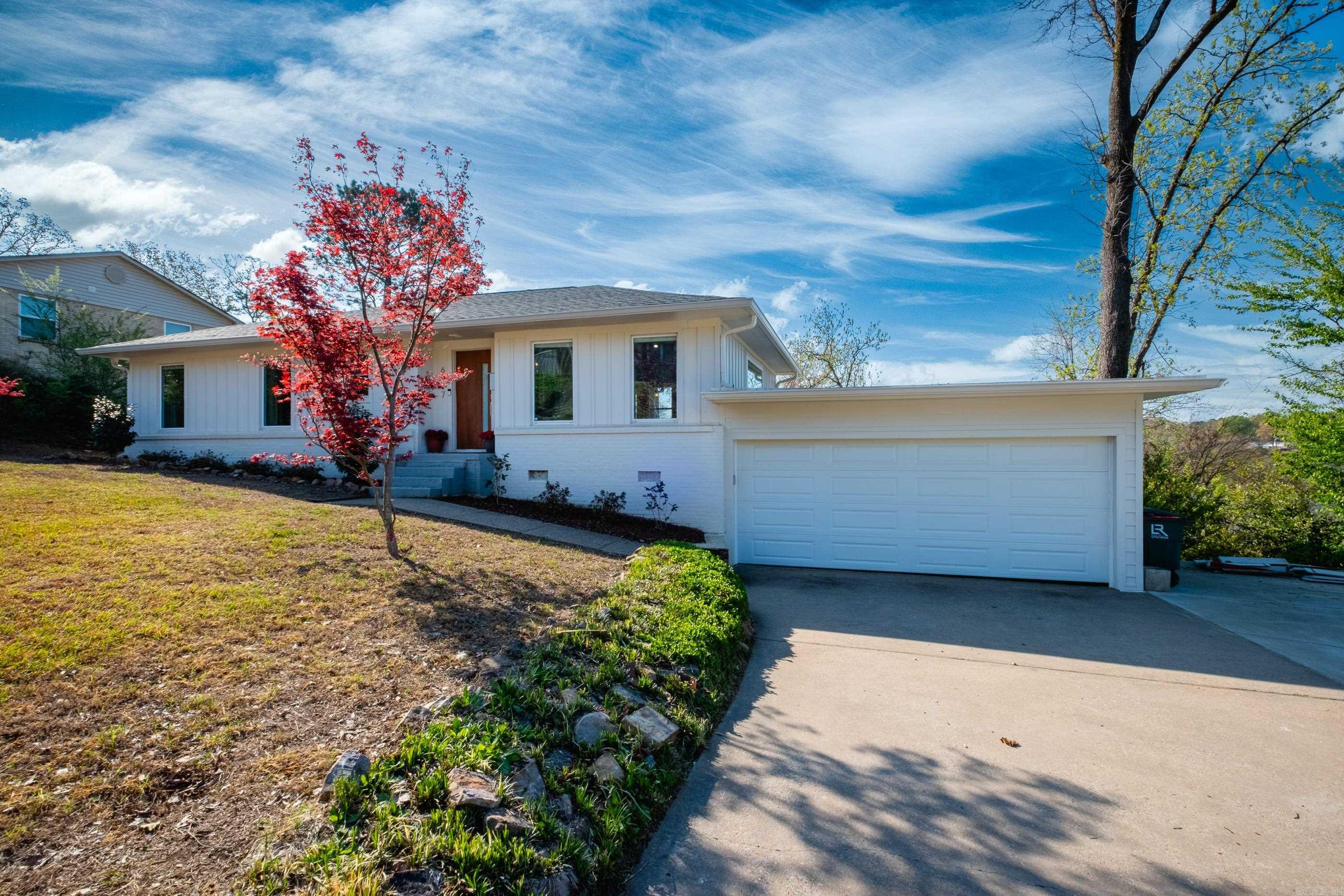 KINGWOOD PLACE - Residential