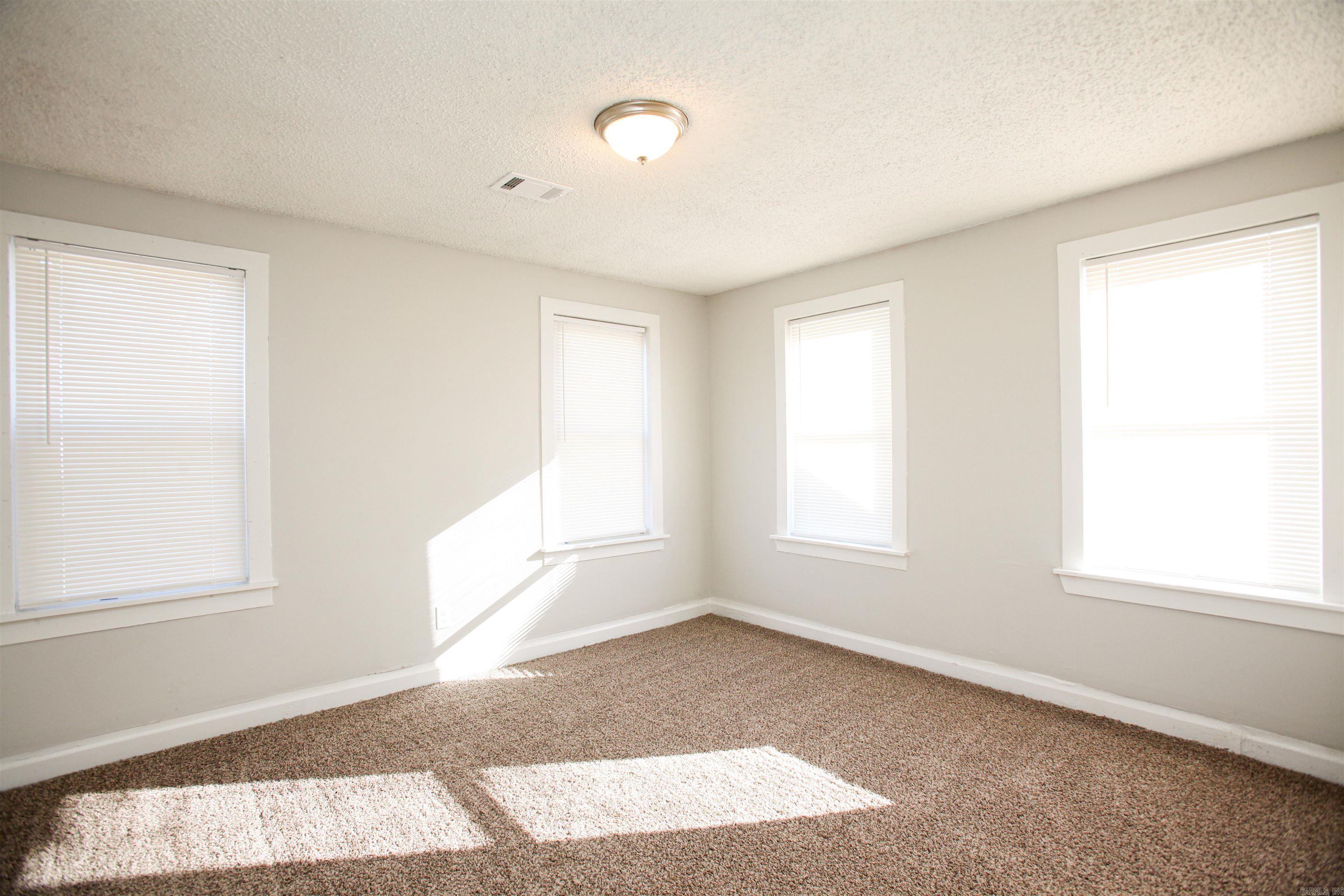 Humphrey & Baldwin - Residential Lease