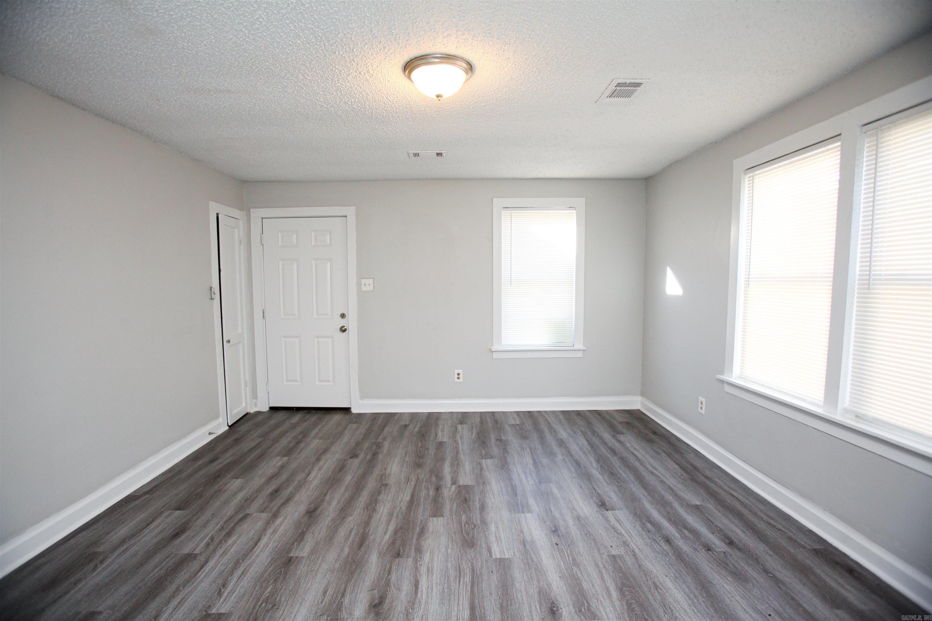 Humphrey & Baldwin - Residential Lease