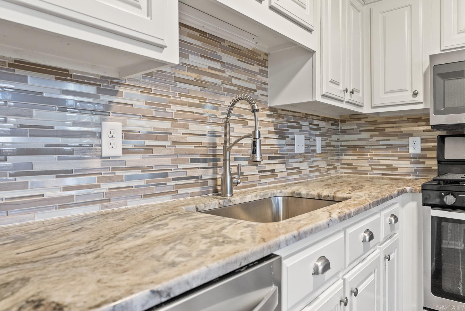 PLEASANT VIEW - Residential