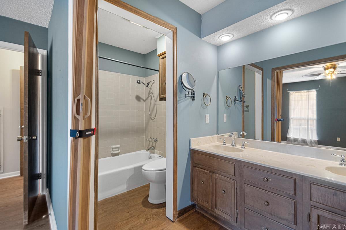 OVERBROOK - Residential