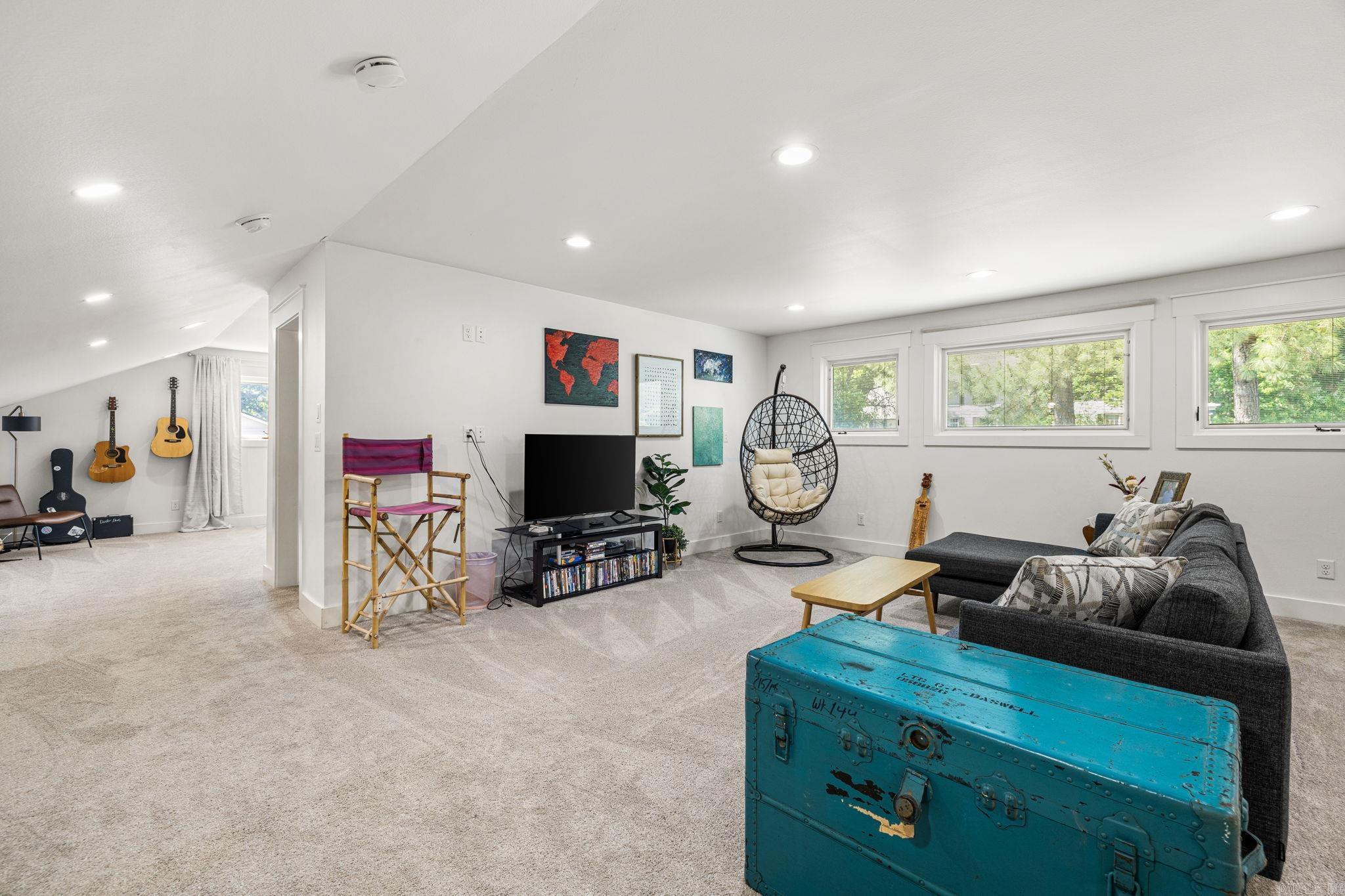 PLEASANT VALLEY - Residential