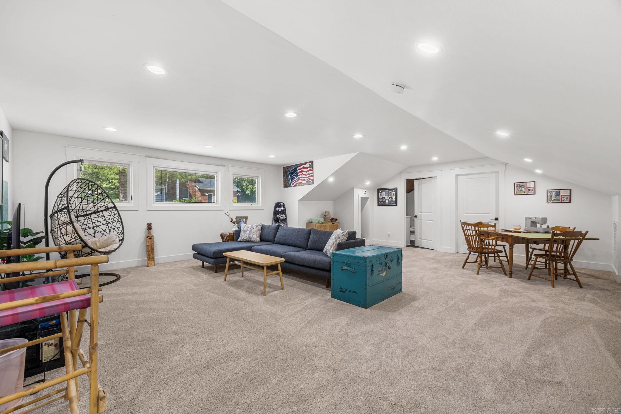 PLEASANT VALLEY - Residential