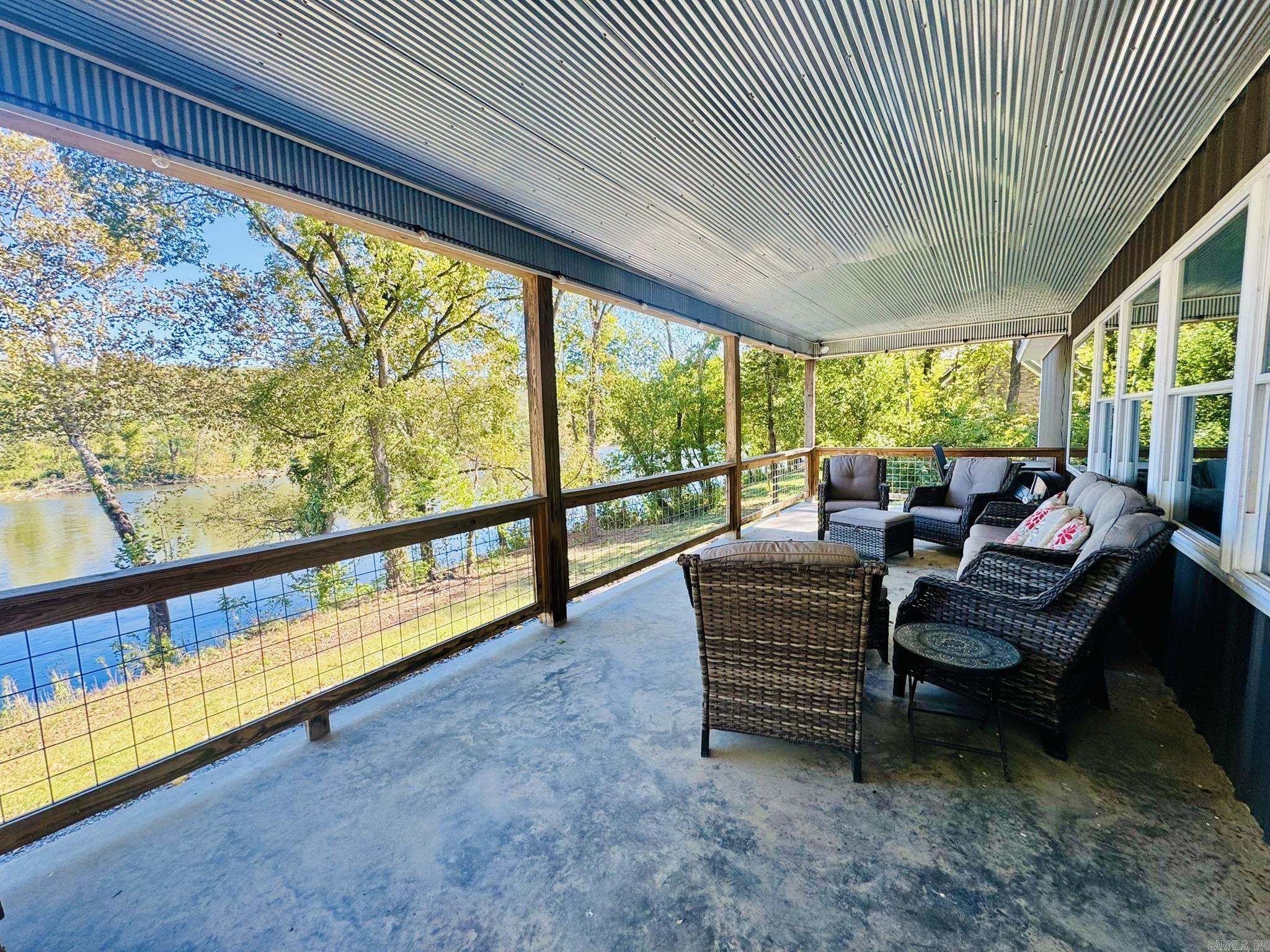 SUNSET VALLEY - Residential