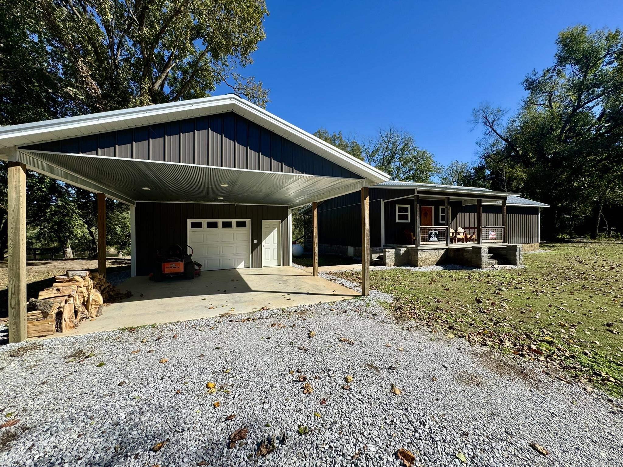 SUNSET VALLEY - Residential