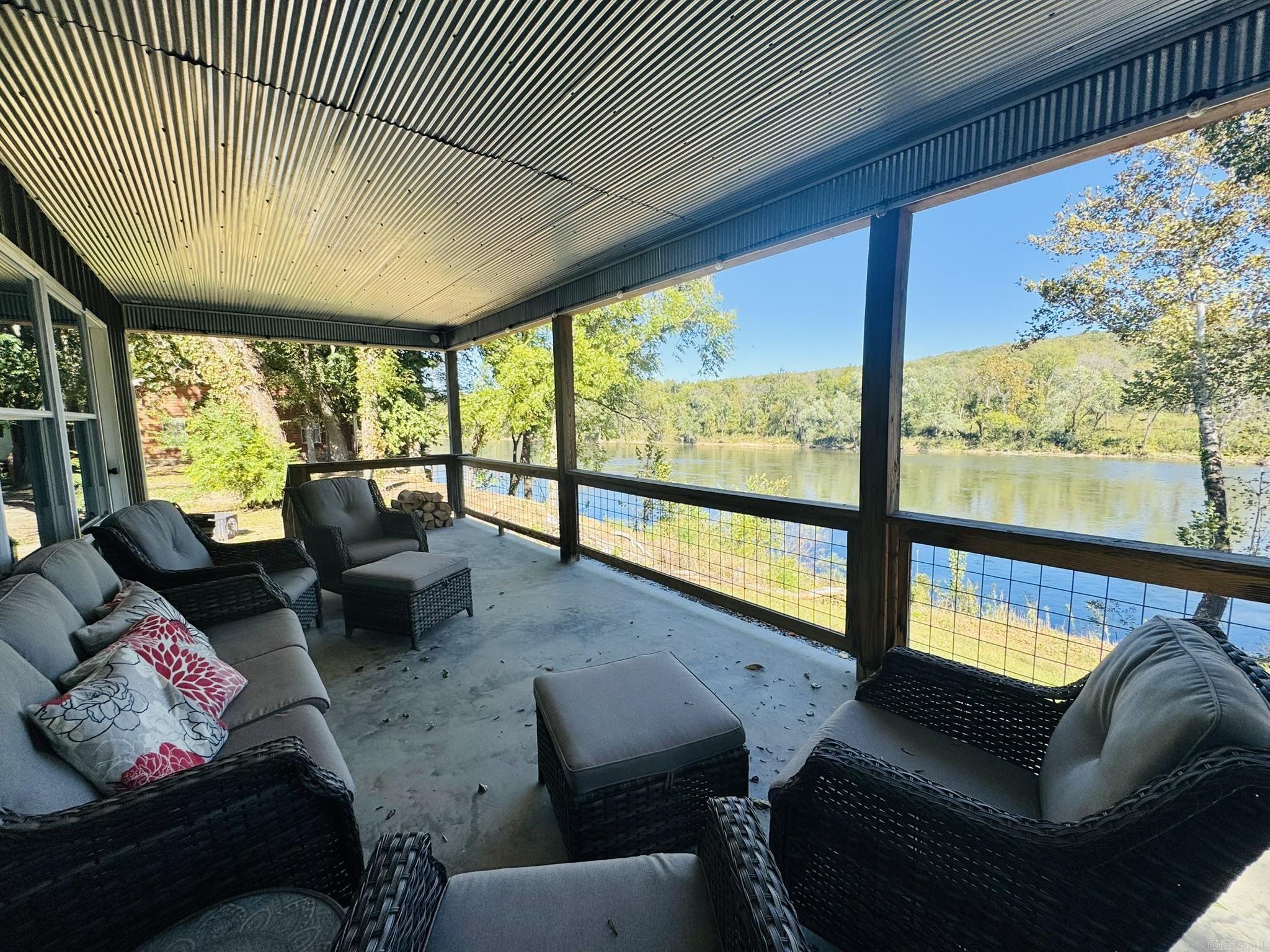 SUNSET VALLEY - Residential