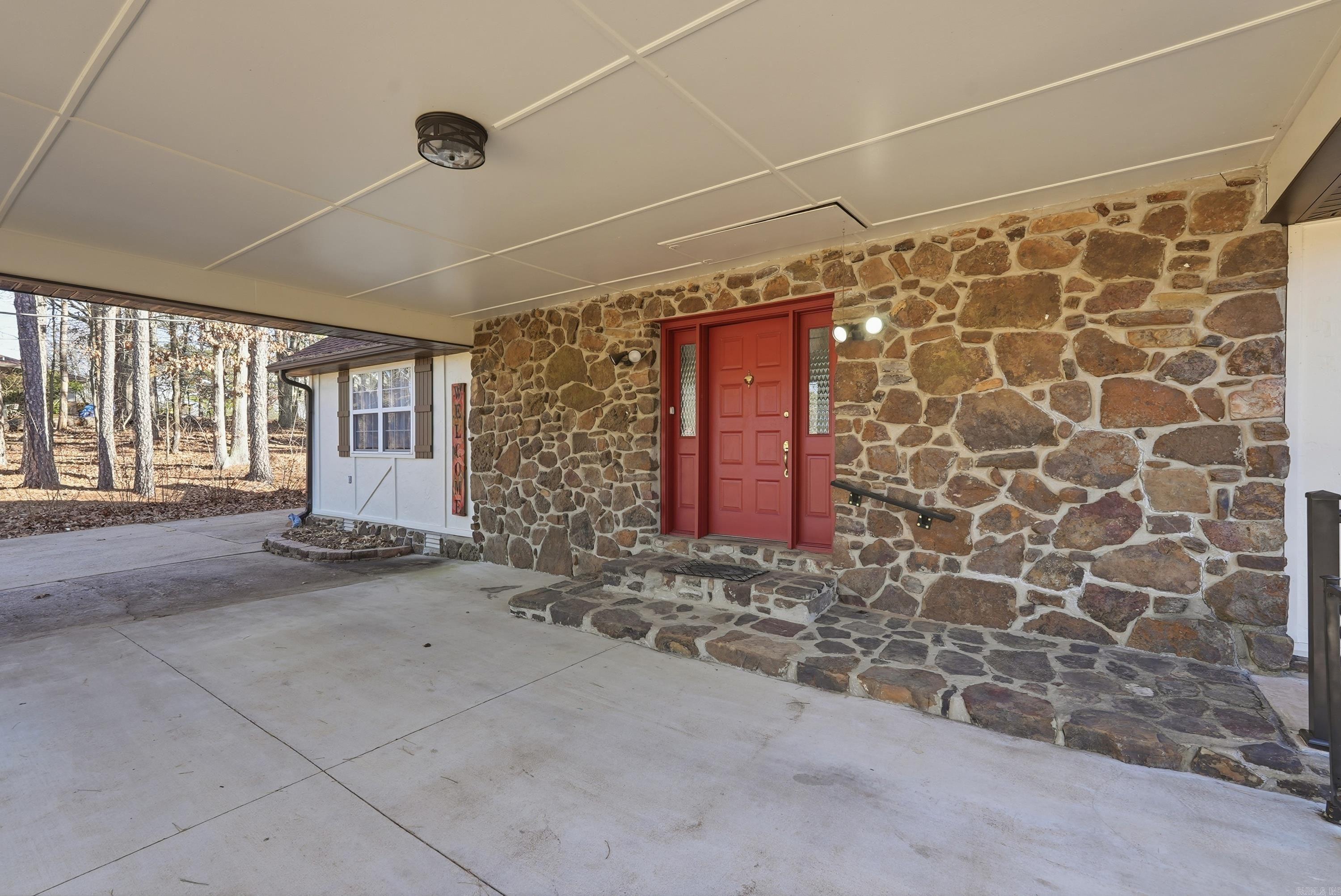 INDIAN HILLS - Residential