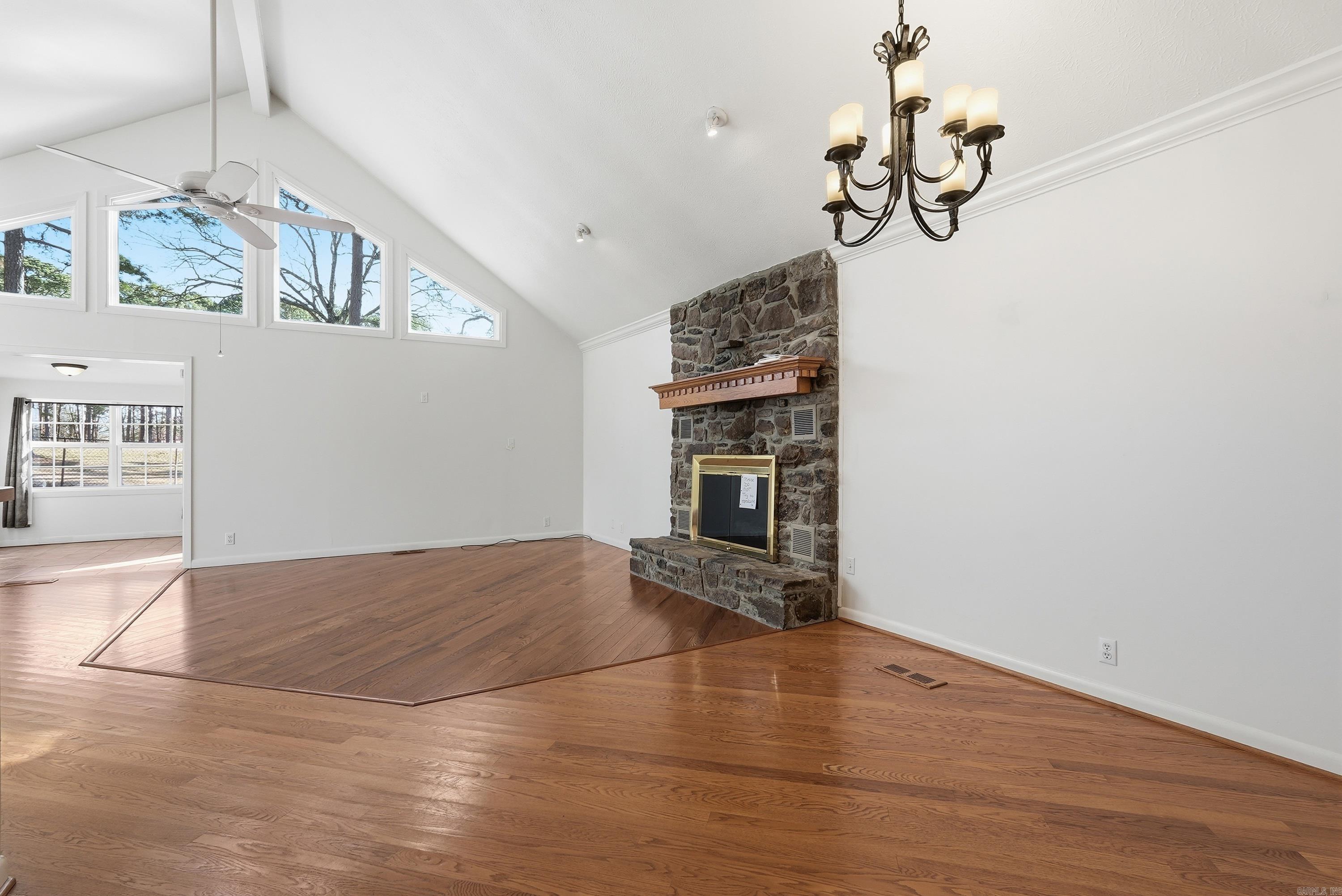 INDIAN HILLS - Residential