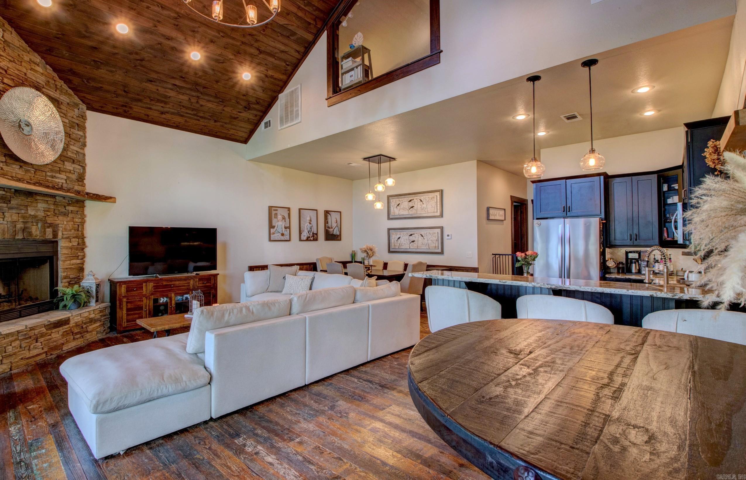 RIVERSIDE ADDITION - Residential