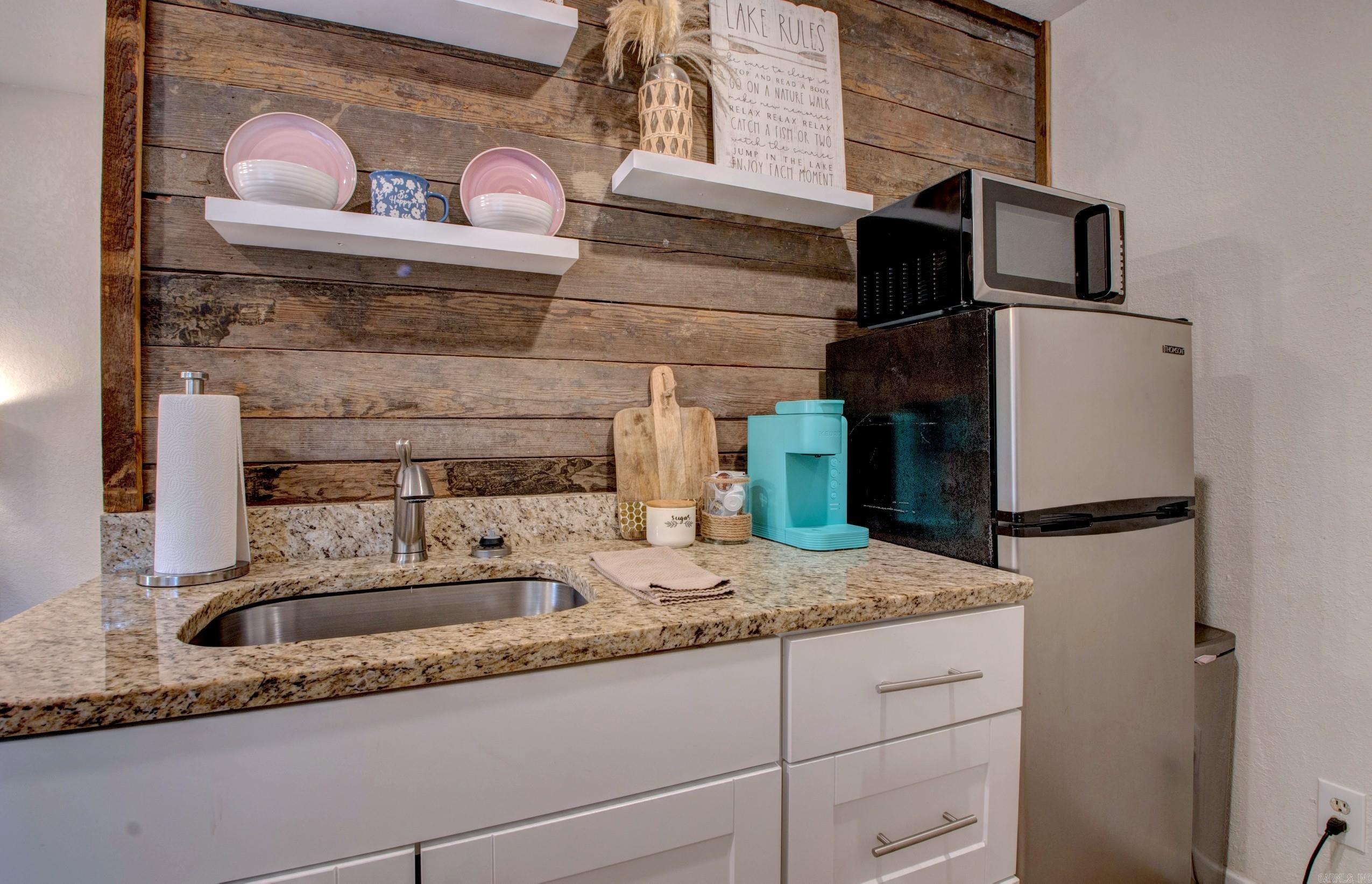 RIVERSIDE ADDITION - Residential