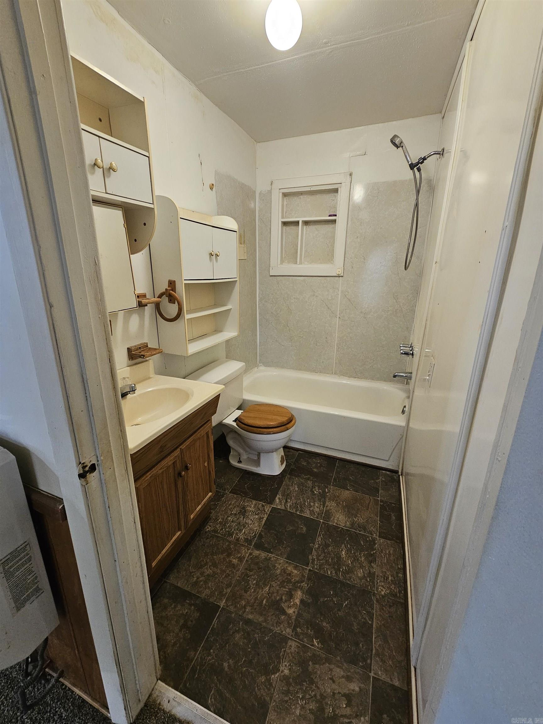 BAKERS EAST - Residential