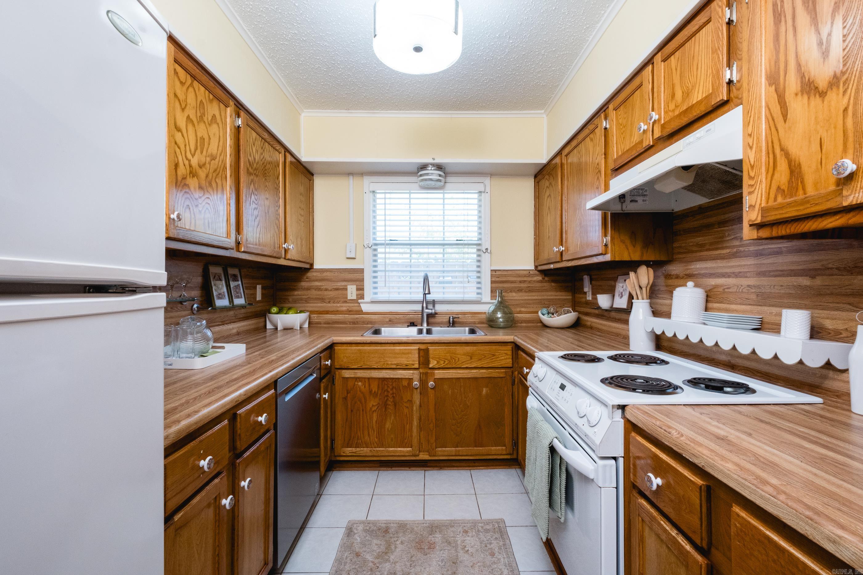 CAMMACK WOODS - Residential