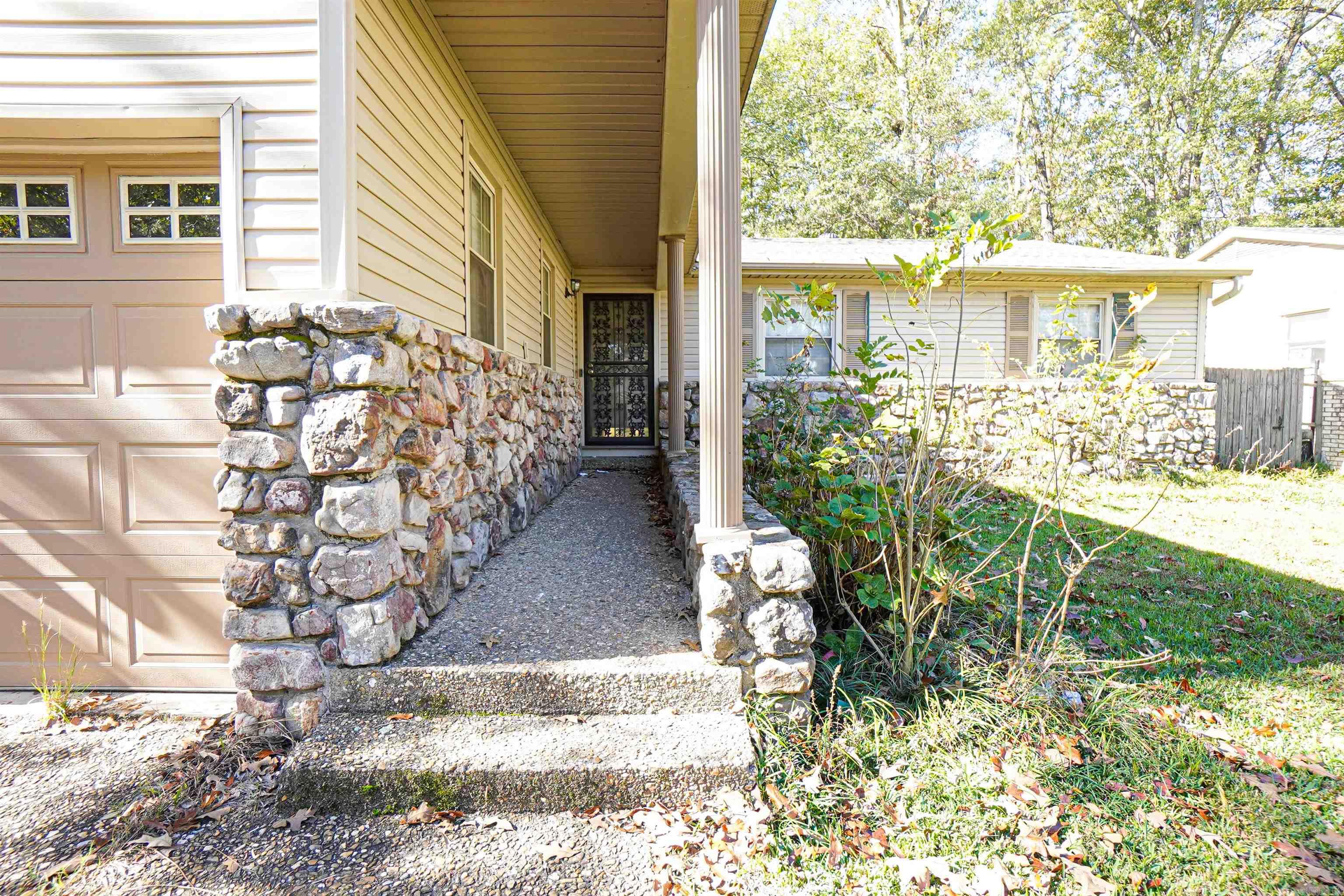 MAJESTIC OAKS - Residential